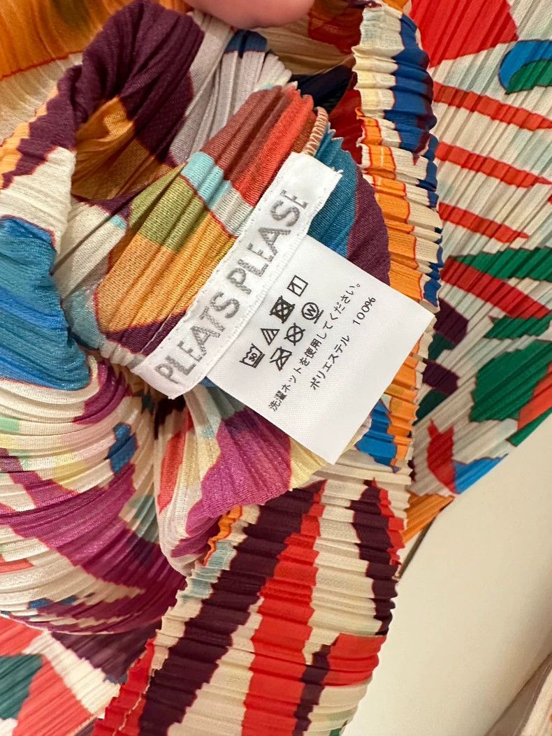 Issey Miyake Issey Miyake size:3 Light-colored floral long-sleeved top Size XS / US 0-2 / IT 36-38 - 4 Thumbnail