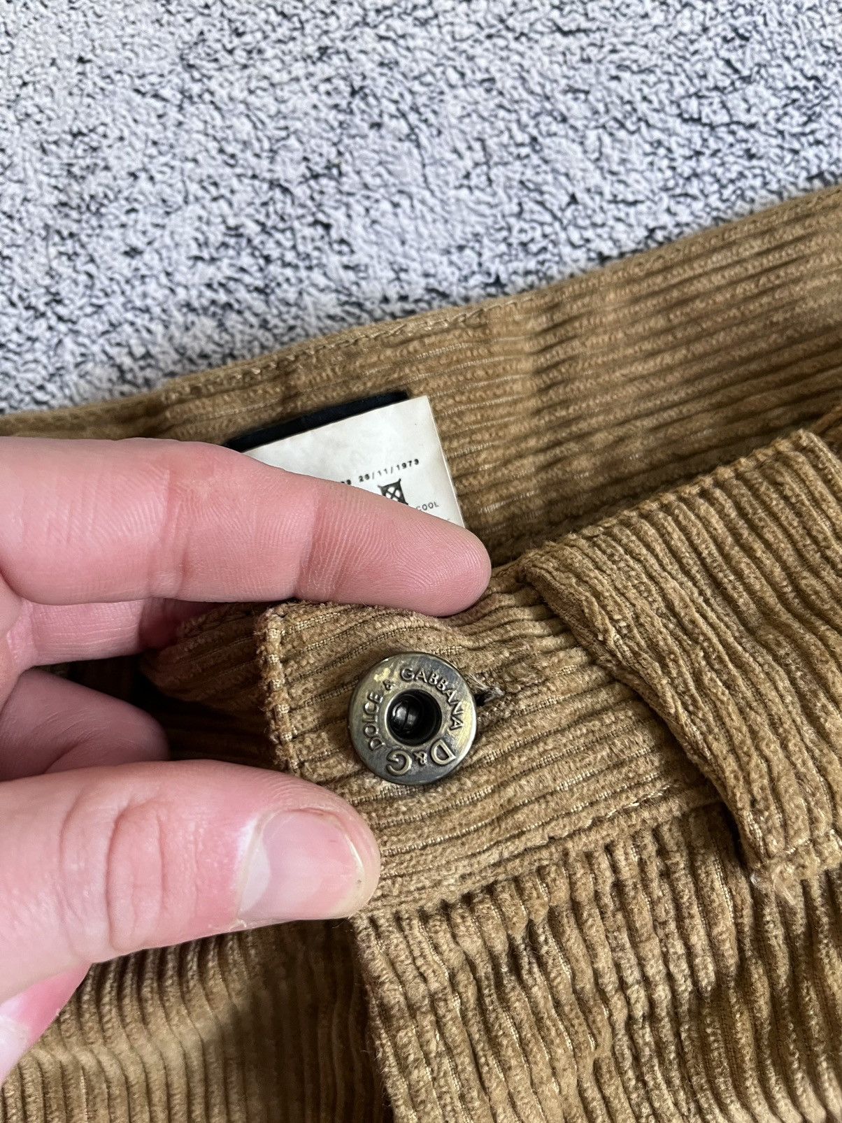 Dolce & Gabbana Dolce Gabbana Men’s Pants Corduroy Vintage Brown Metal Logo Size US 31 - 16 Thumbnail
