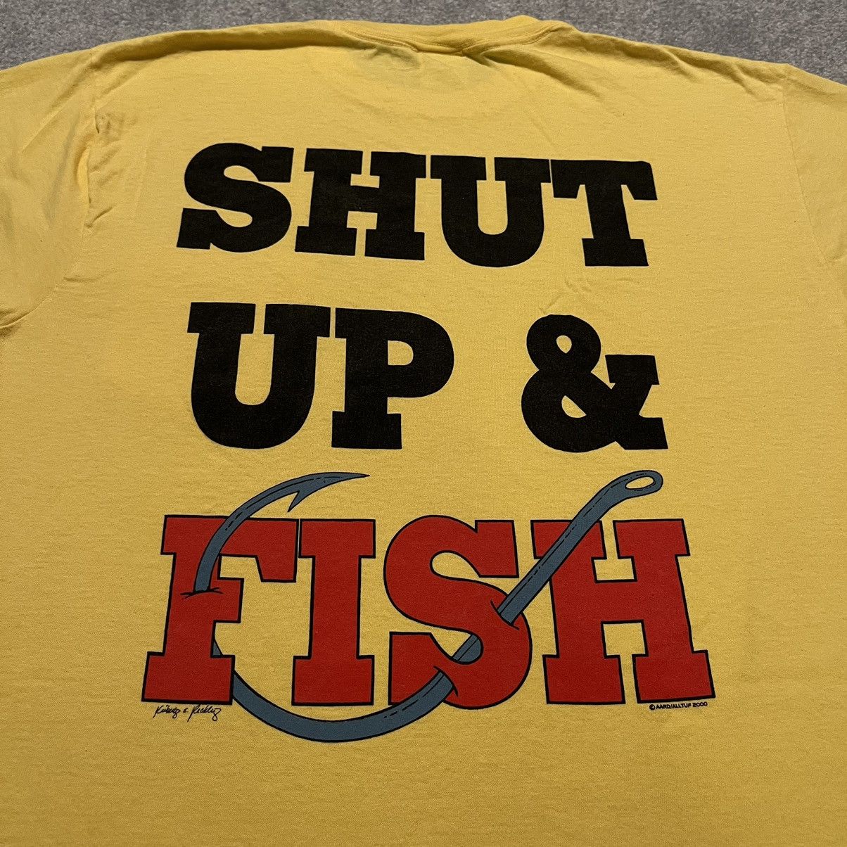 Vintage Vintage 90s Shut Up and Fish Hook Text Parody Funny T Shirt Size US L / EU 52-54 / 3 - 3 Thumbnail