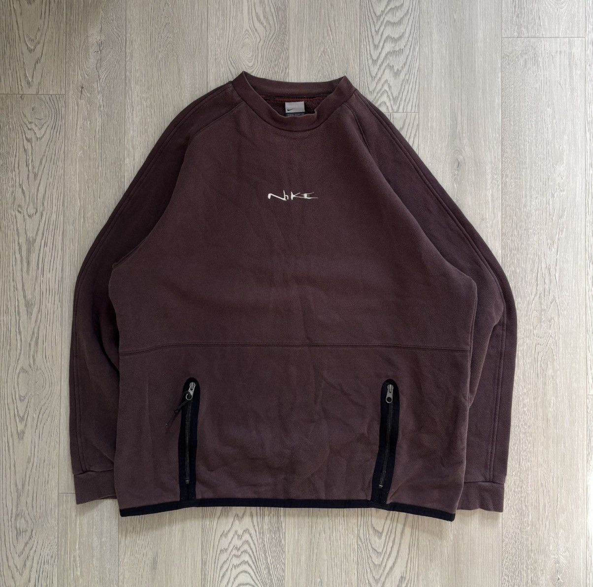 Nike 90s Nike Embroidered Sweatshirt Vintage Brown Zip Pocket ACG Size US M / EU 48-50 / 2 - 1 Thumbnail