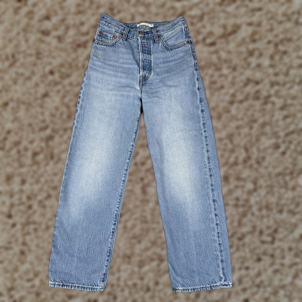 Levi's VINTAGE Levis Ribcage Straight Jeans Womens 26 Blue High Rise Button Fly 24x26 Size 26" / US 2 / IT 38 - 1 Thumbnail