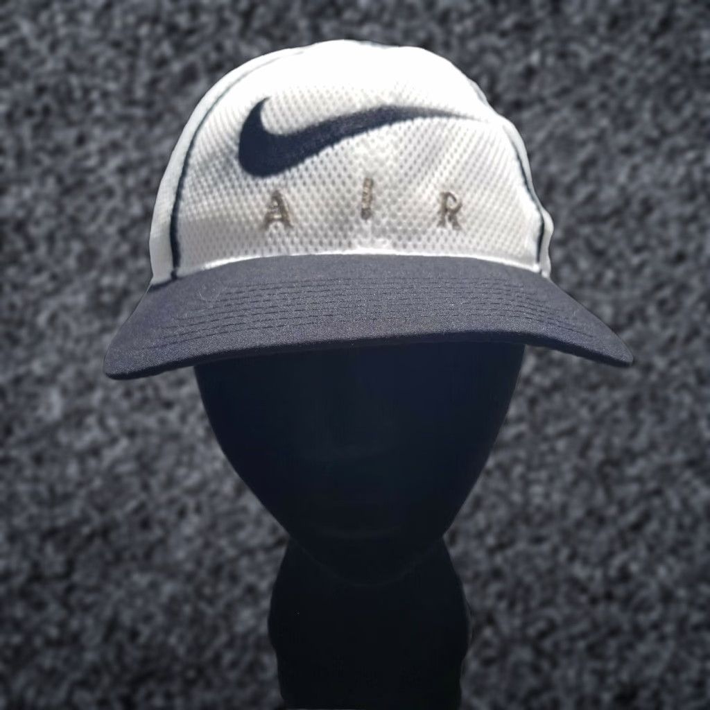 Nike VINTAGE Nike 90s White Black Logo Snapback Hat Cap Adult One Size Size ONE SIZE - 1 Thumbnail
