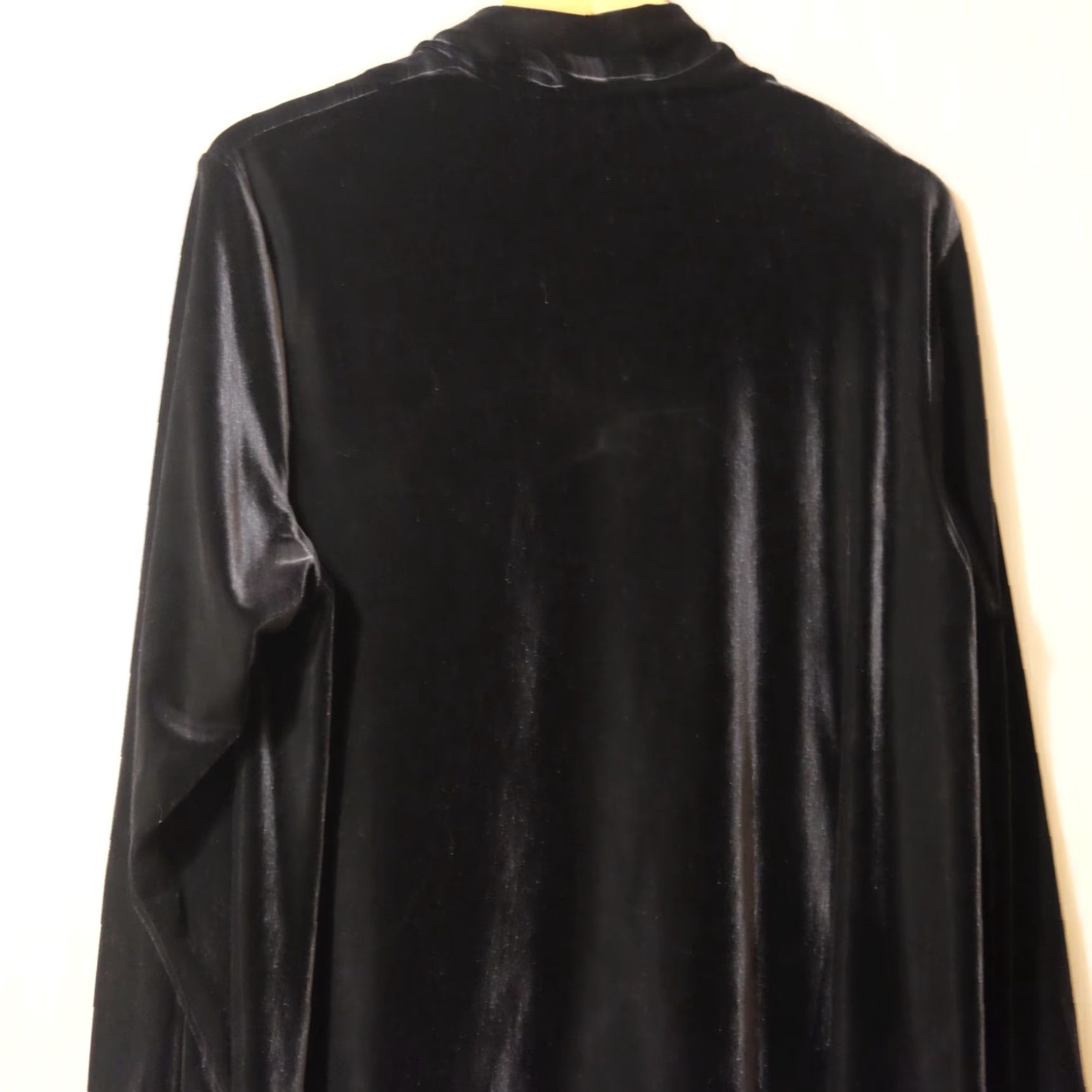 Vintage VINTAGE Fashion Bug Velvet Velour Open Front Cardigan Shawl Collar 18/20W Womens Cardigan Black Velvet 18/20W Holiday Formal Evening Wear Mens? Size XXL / US 16-18 / IT 52-54 - 5 Thumbnail