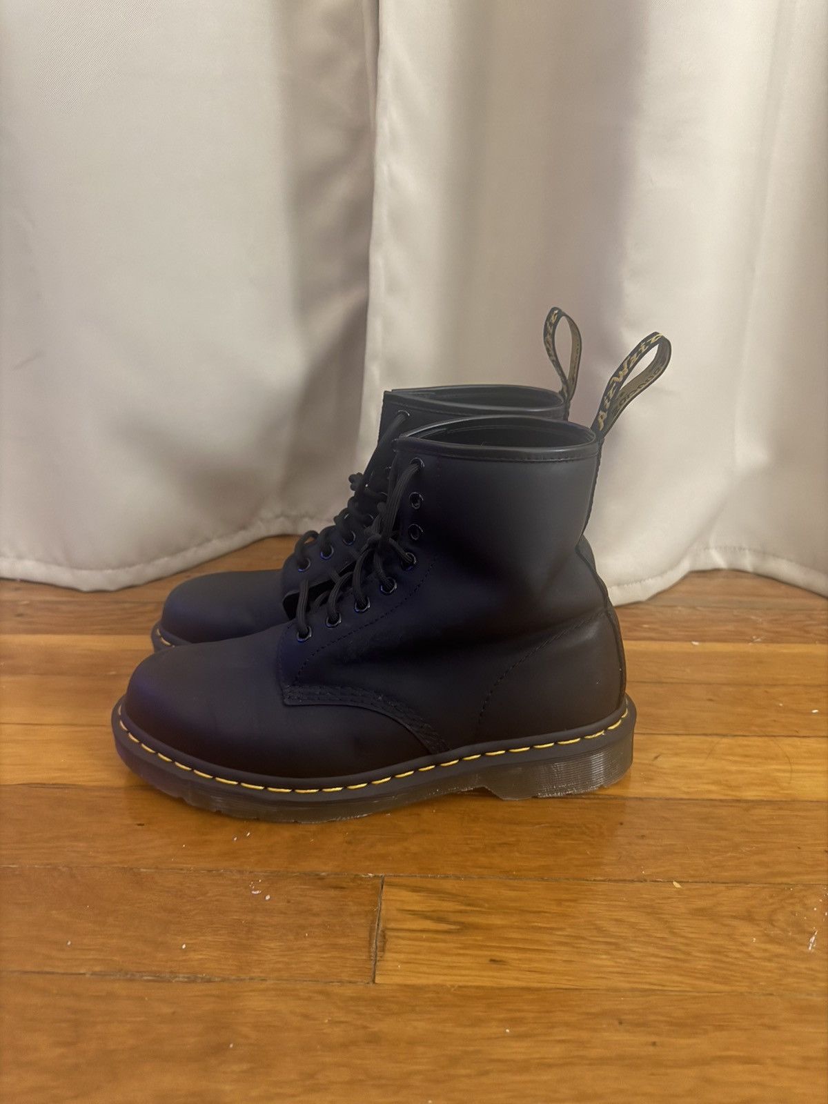 Dr. Martens Doc Martens 1460 Size US 8 / EU 41 - 2 Thumbnail