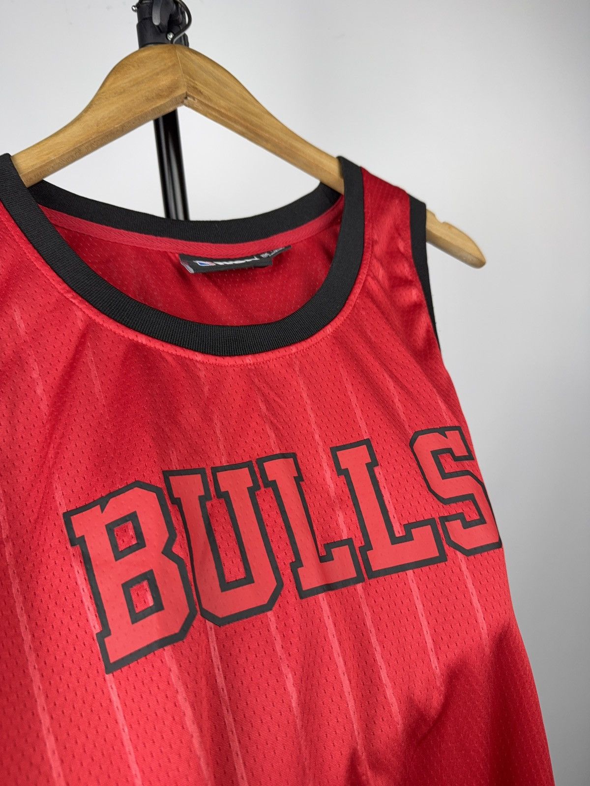 NBA 00s NBA Chicago Bulls Mesh Basketball Jersey tank top Size US L / EU 52-54 / 3 - 2 Thumbnail