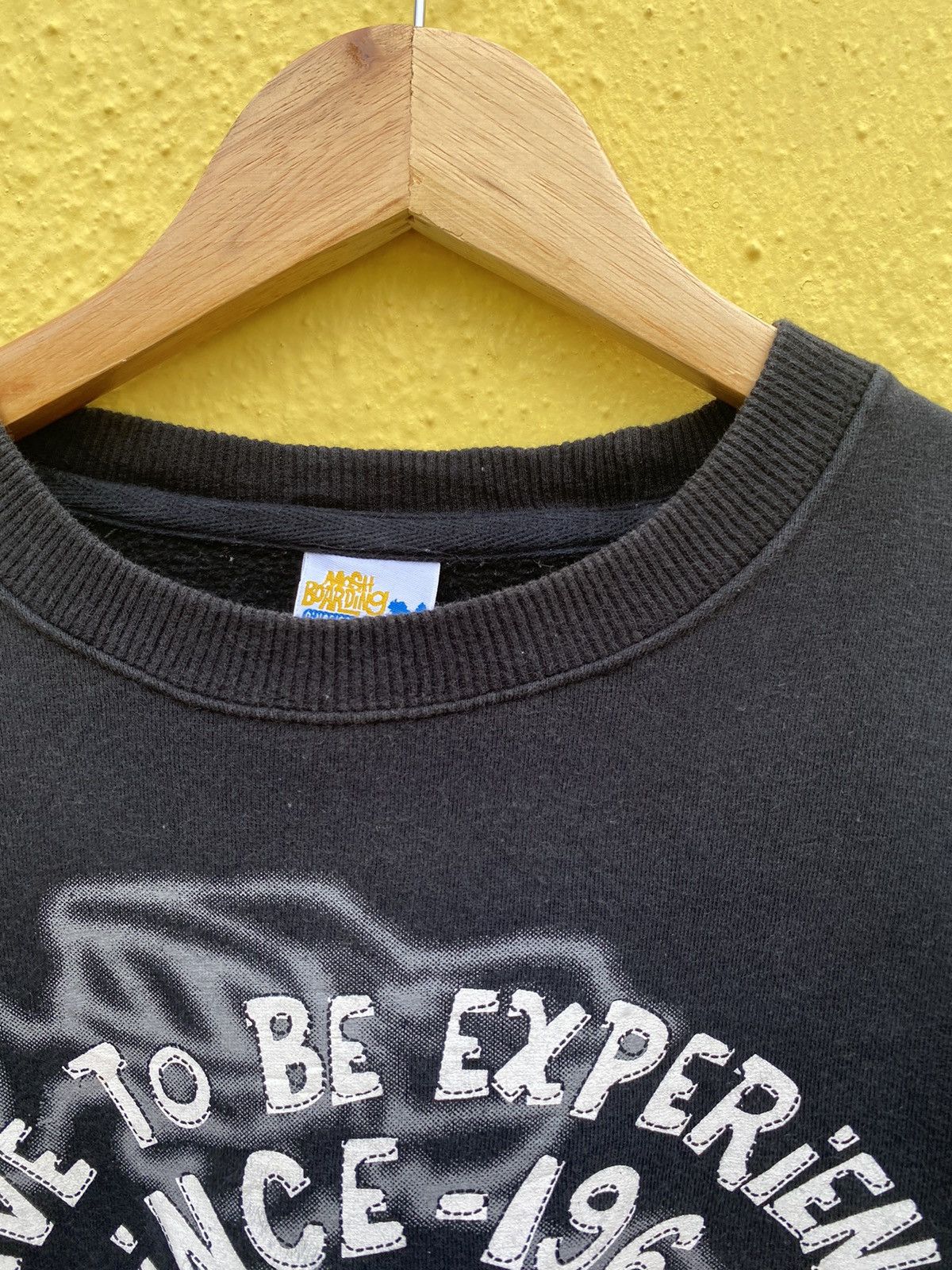 Vintage Vintage Mosh boarding surf boarding sweatshirt Size US L / EU 52-54 / 3 - 4 Thumbnail