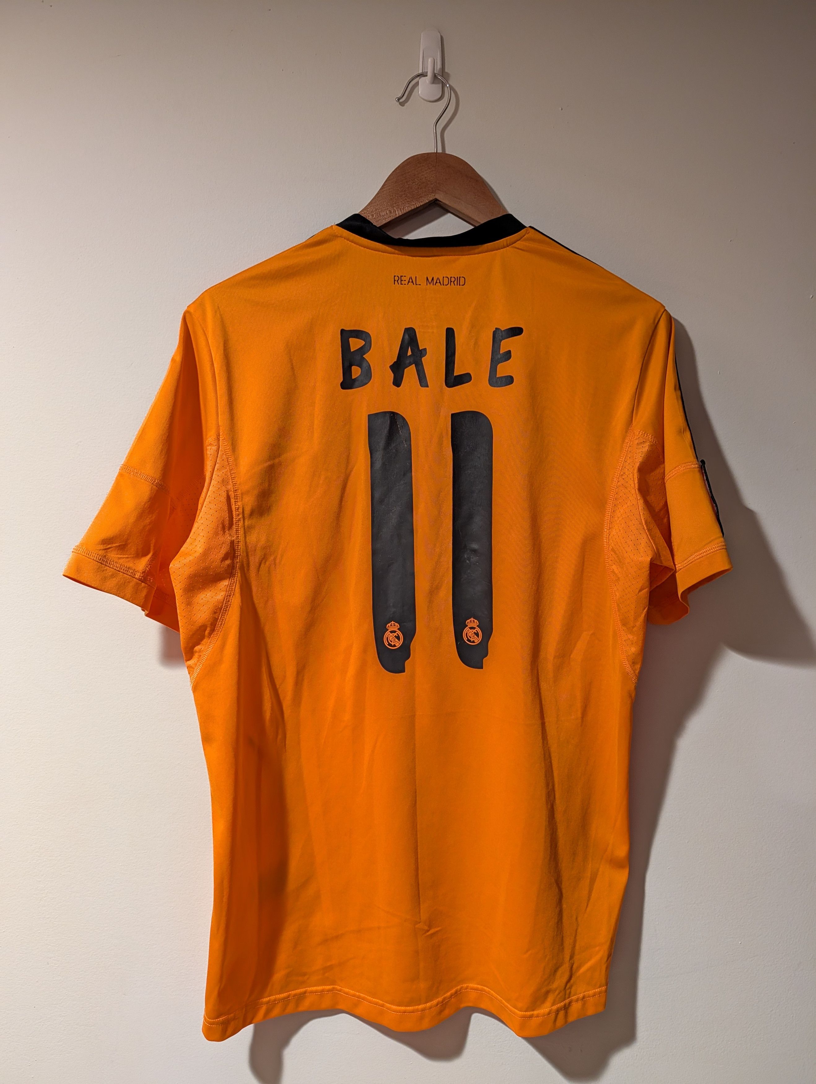 Adidas REAL MADRID 2013 2014 SHIRT SOCCER JERSEY ADIDAS BALE Size US L / EU 52-54 / 3 - 9 Thumbnail