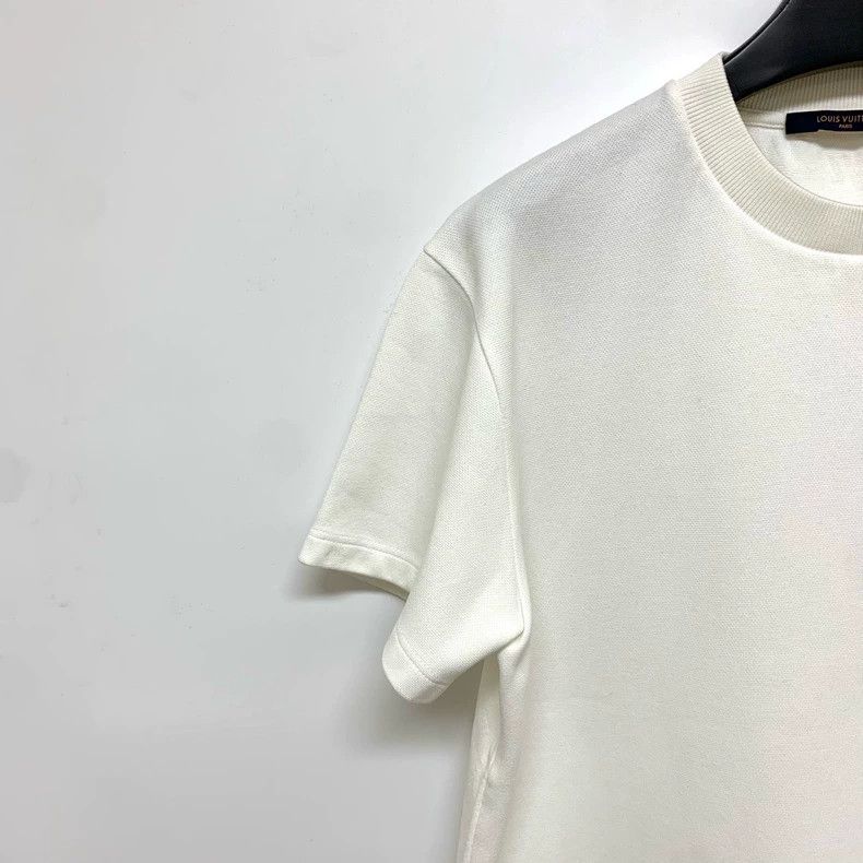 Louis Vuitton Louis Vuitton 24 New White Short Sleeve Size US XL / EU 56 / 4 - 5 Thumbnail