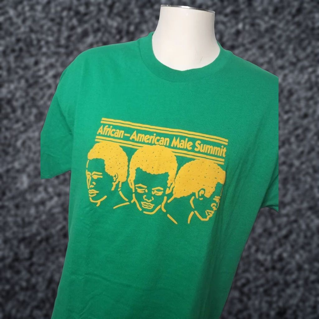 Hanes Vintage Hanes Mens T-Shirt Large Green Empower Faces African American Hip Hop Love School 90s Size US L / EU 52-54 / 3 - 1 Thumbnail
