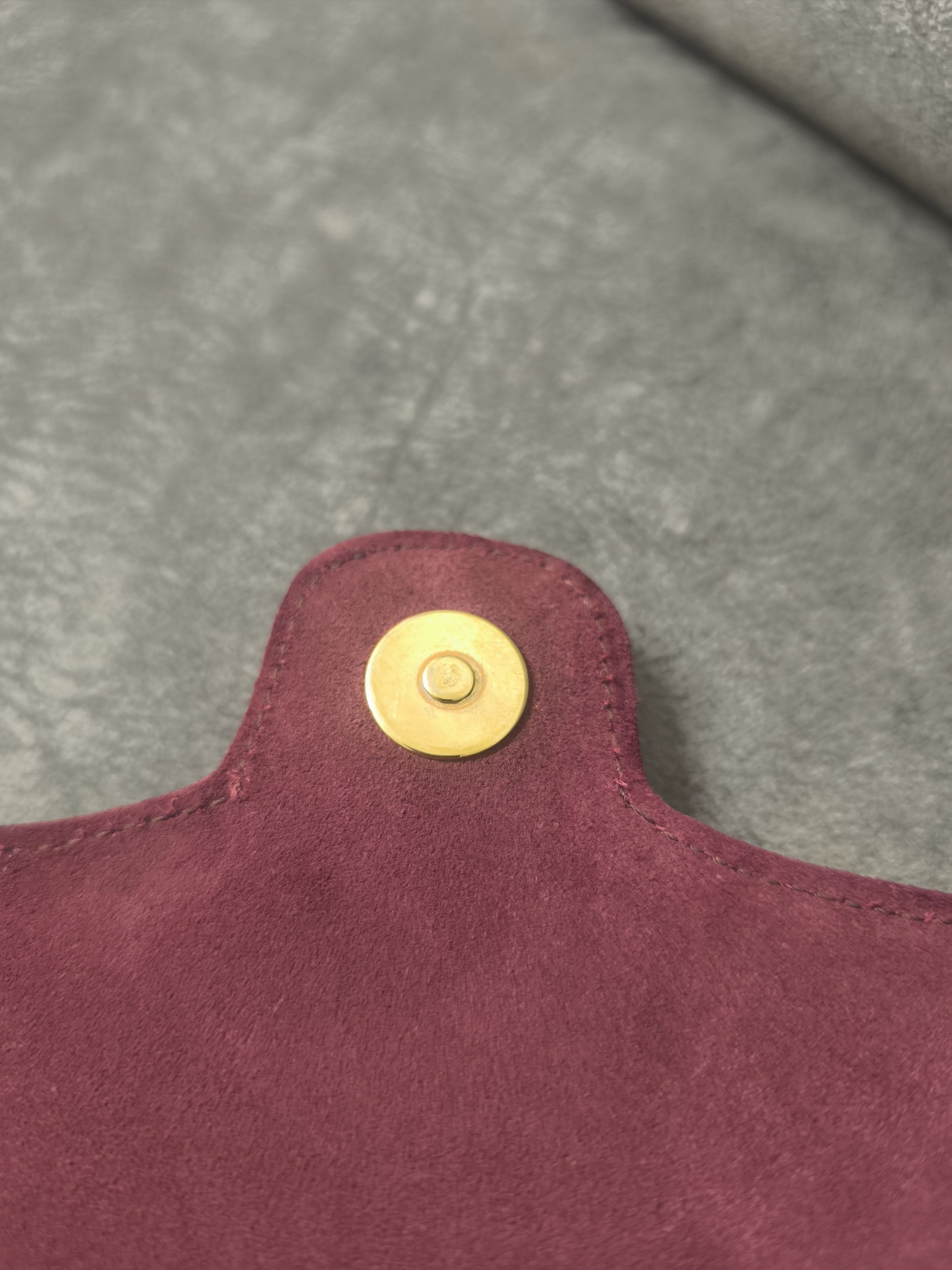 Gucci Gucci GG Marmont Suede Leather Shoulder Bag - Burgundy Size ONE SIZE - 19 Thumbnail