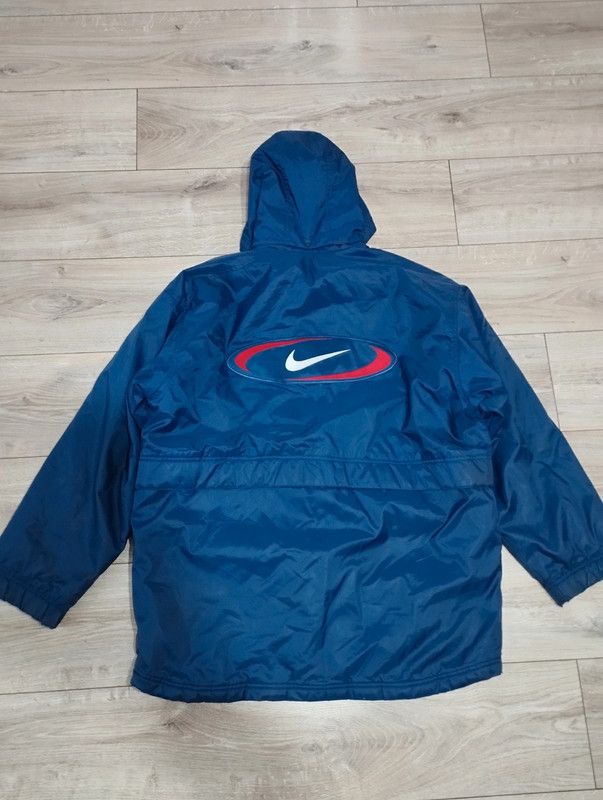 Nike Nike vintage 90s jacket retro size M navy Size US M / EU 48-50 / 2 - 1 Thumbnail