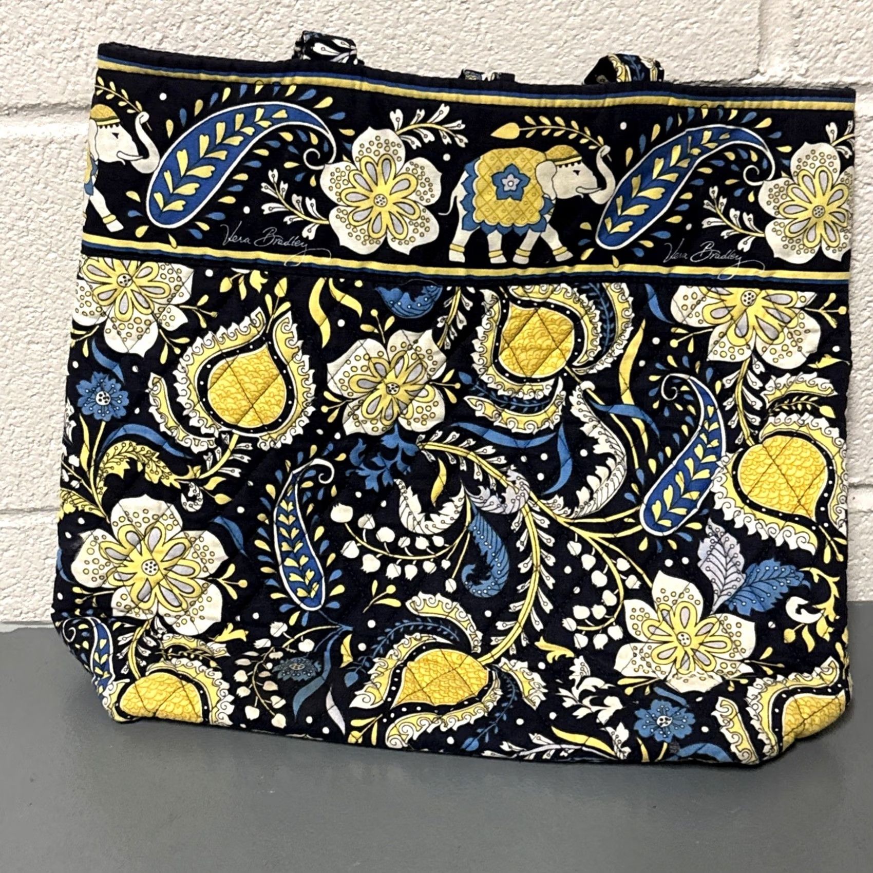 Vera Bradley VERA BRADLEY Ellie BLUE PRINT QUILTED HANDBAG TOGGLE TOP TOTE PURSE 3 Pocket Tote Womens Large Multicolor Size L / US 10 / IT 46 - 4 Thumbnail