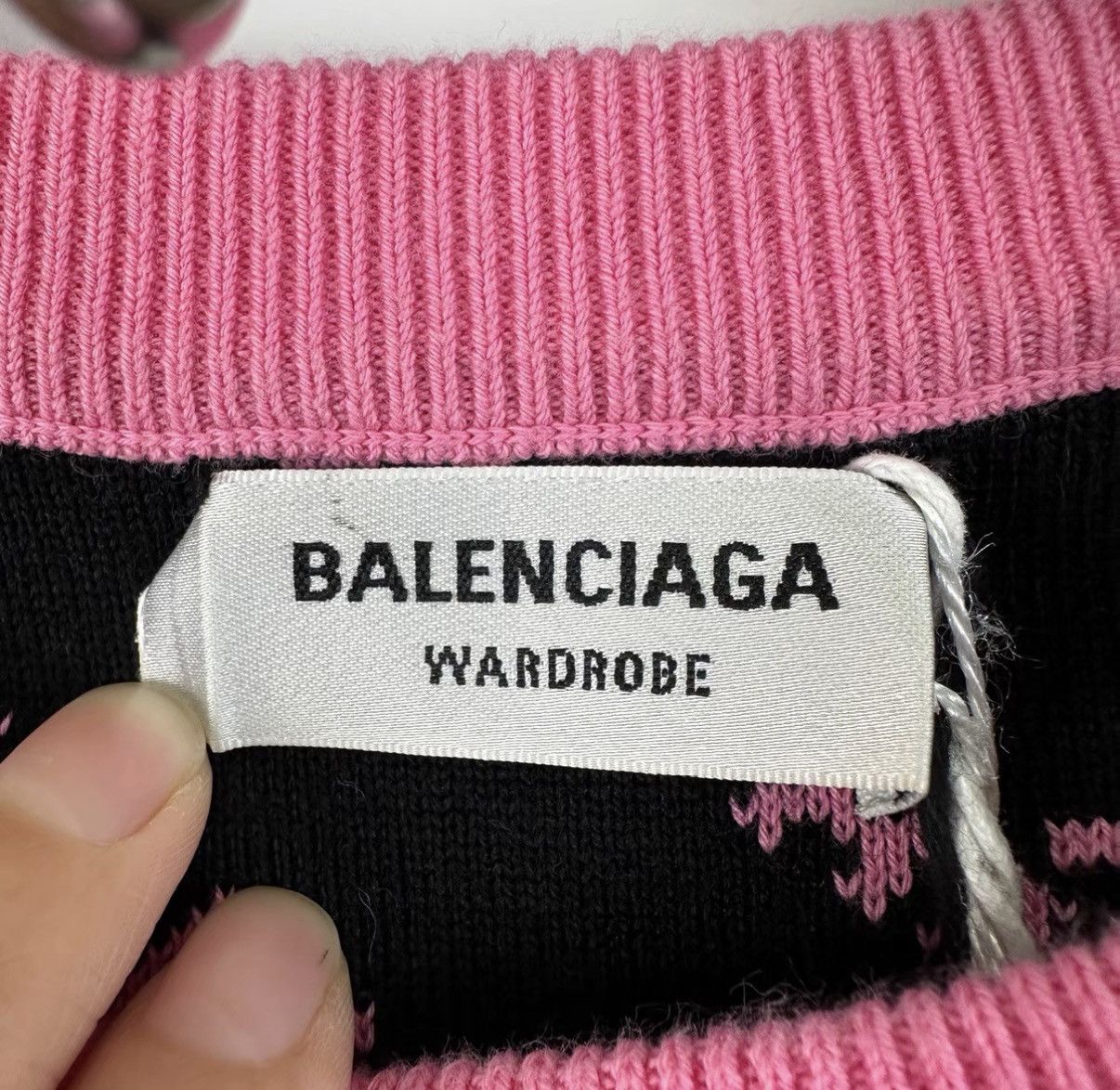 Balenciaga Balenciaga Black & Pink All-Over Logo Knit Sweater K12 Size S / US 4 / IT 40 - 4 Thumbnail