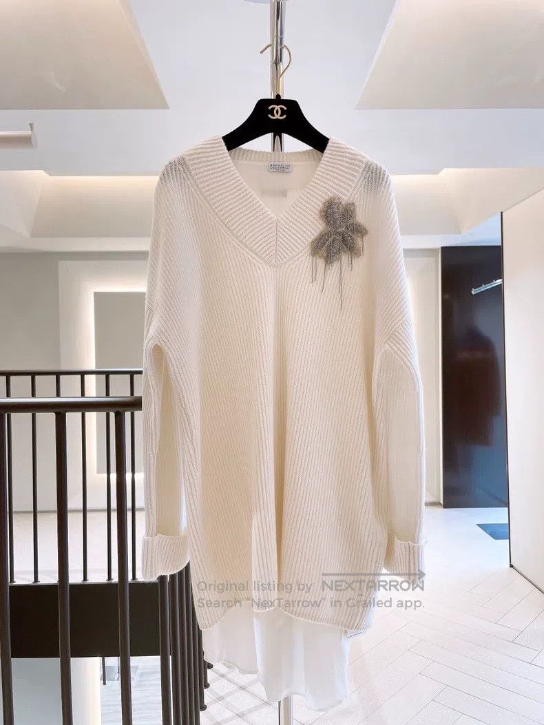 Other Brunello Cucinelli Beaded Flower Decorated White Cashmere Size XXS / US 00 / IT 34 - 1 Thumbnail
