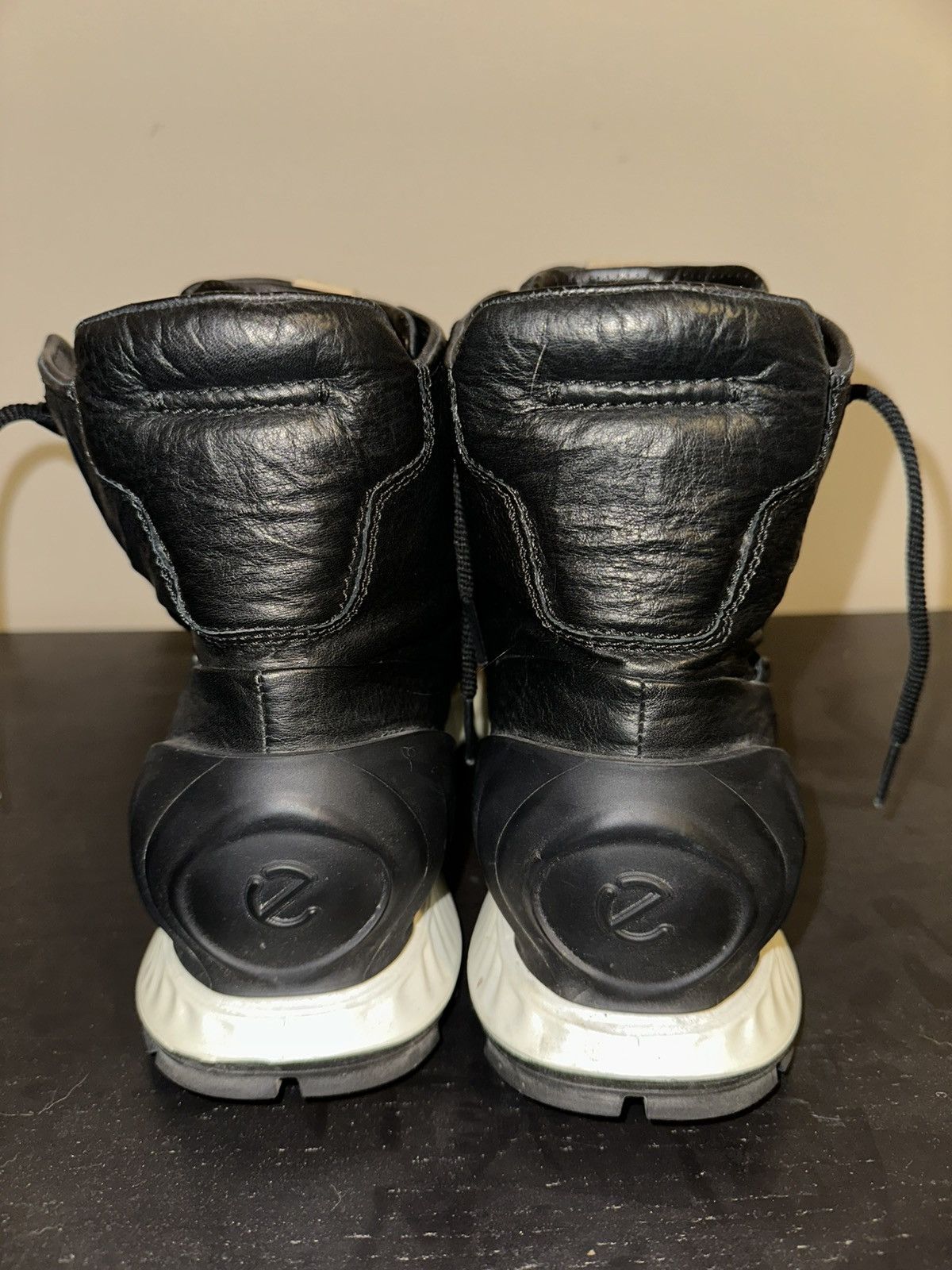 Ecco Men’s Ecco Boots Black/White Size 11 Size US 11 / EU 44 - 2 Thumbnail