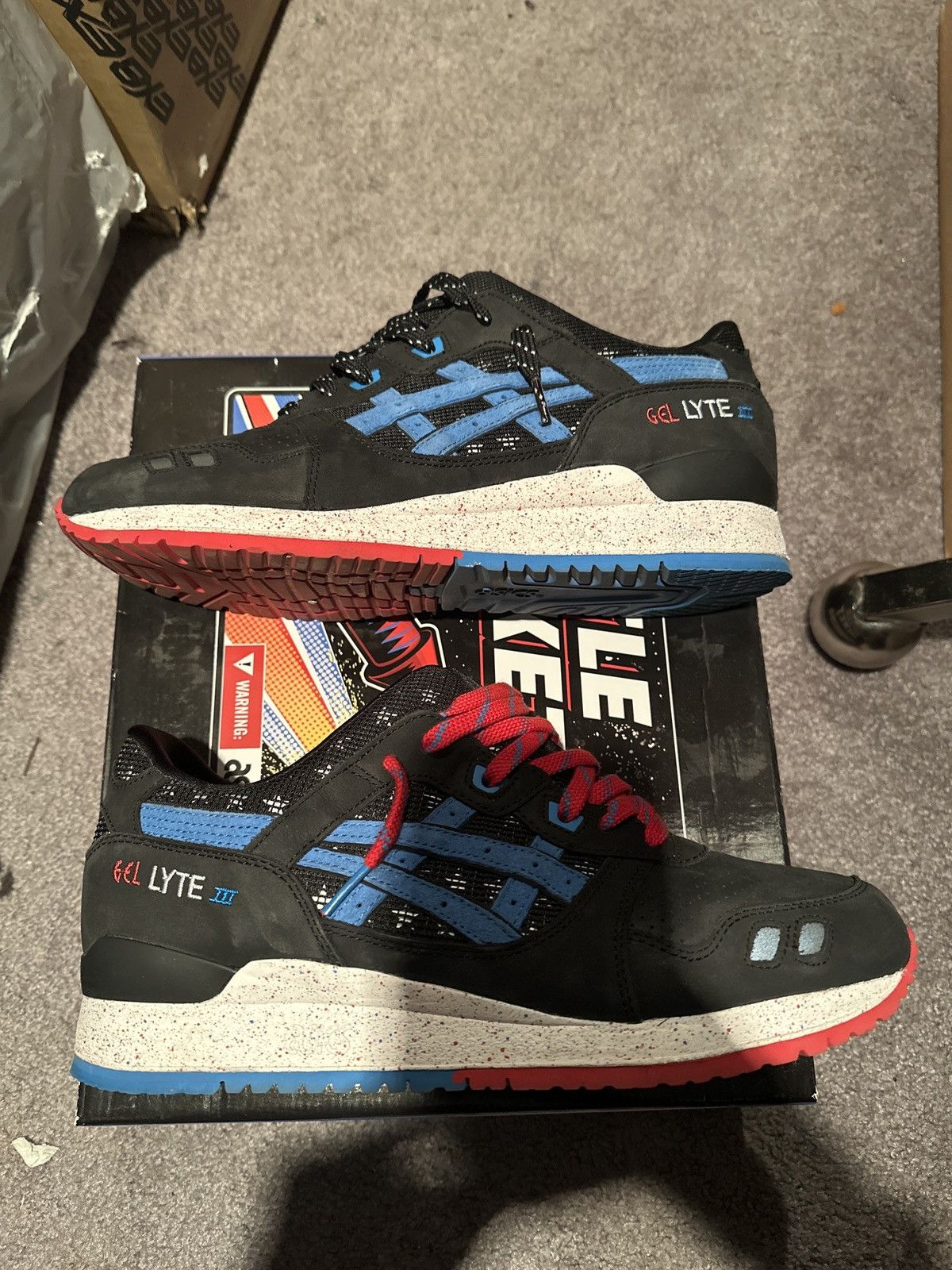 Asics ASICS Wale x Villa callab (bottle rockets) Size US 11 / EU 44 - 1 Thumbnail