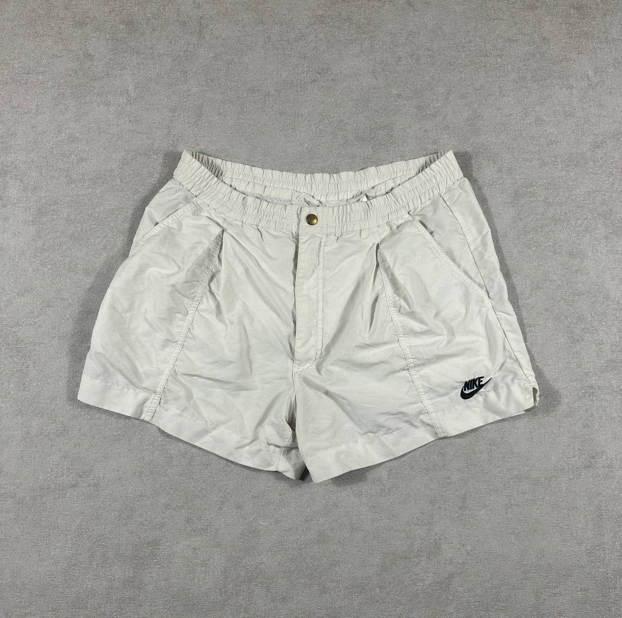 Nike Vintage Nike 90s White Tennis Shorts Size US 33 - 1 Thumbnail