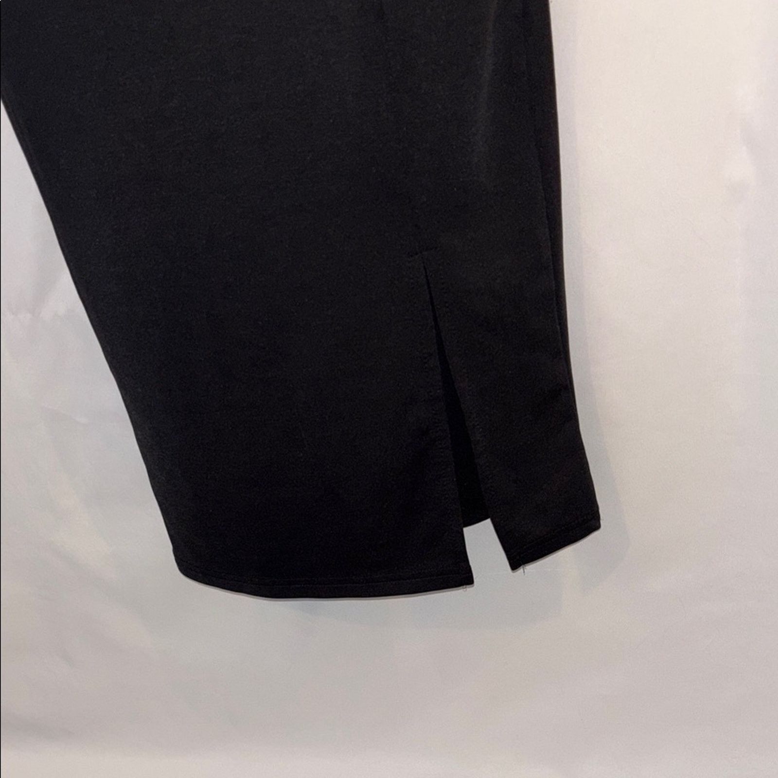 Shein SHEIN Black V-Neck Dress Size XS Size XS / US 0-2 / IT 36-38 - 2 Thumbnail