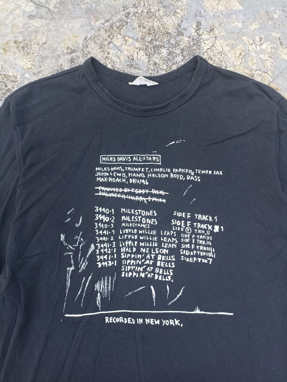 Jean-Michel Basquiat 🔥 Vtg 90s Vintage Jean Michel Basquiat long Sleeve t-shirt Size US L / EU 52-54 / 3 - 6 Thumbnail
