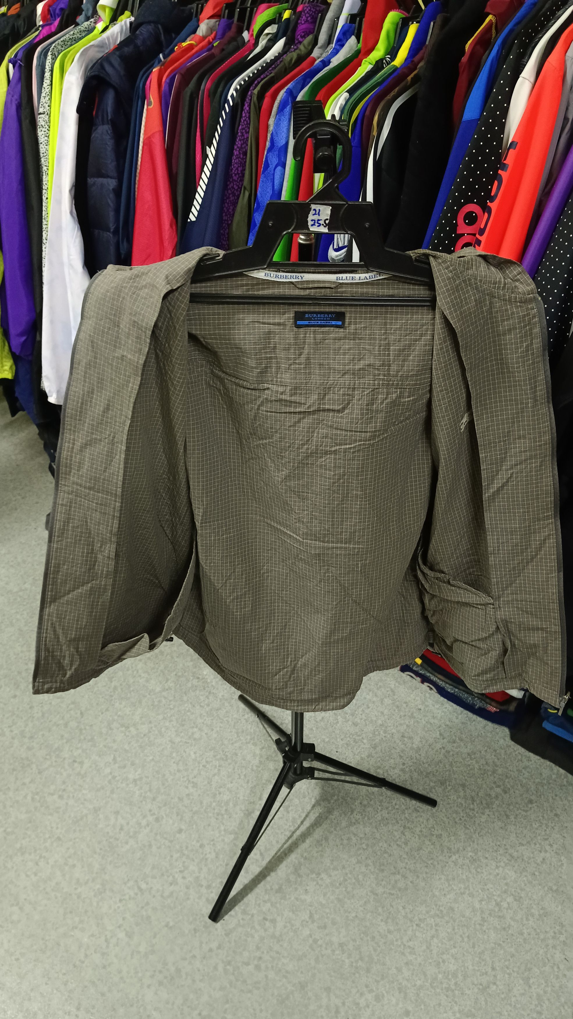 Burberry × Vintage Burberry Blue Label Short Sleeve Hooded Jacket Made In Japan Size US M / EU 48-50 / 2 - 4 Thumbnail