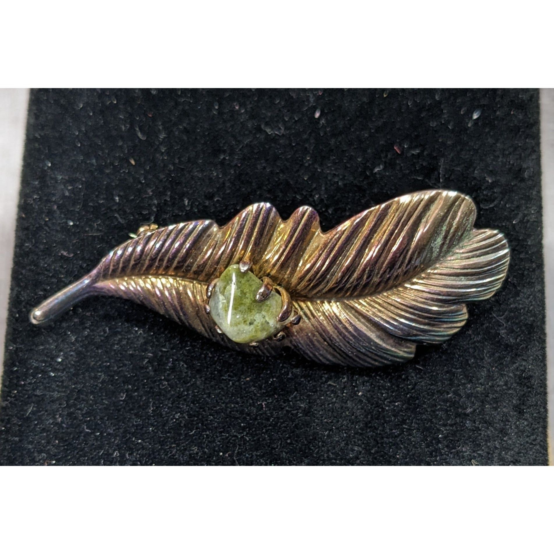 Other Vintage Fairycore Gold Tone Anodized Feather Brooch With Gre Size ONE SIZE - 5 Thumbnail