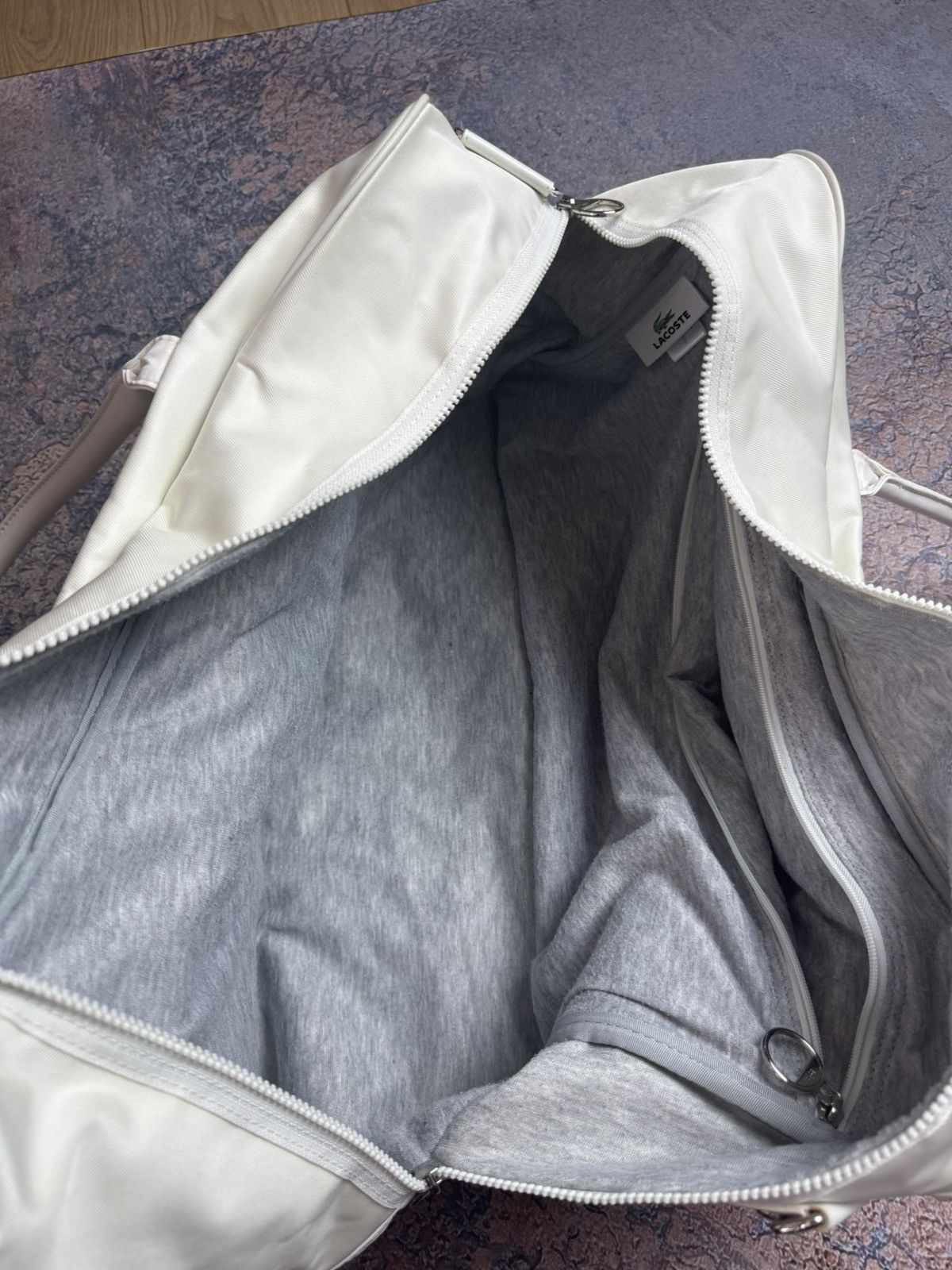 Lacoste Lacoste Duffle Bag Gym Bag Classy Weekender Holdall Luggage Size ONE SIZE - 15 Thumbnail