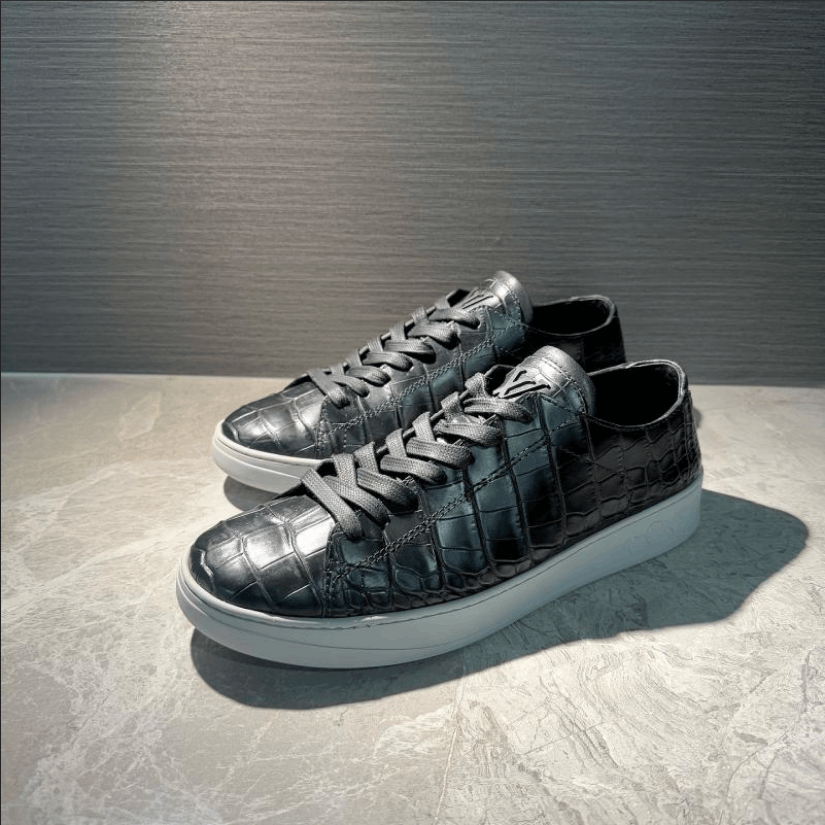Louis Vuitton Louis Vuitton low-top fashion skate shoes Size US 10 / EU 43 - 6 Thumbnail