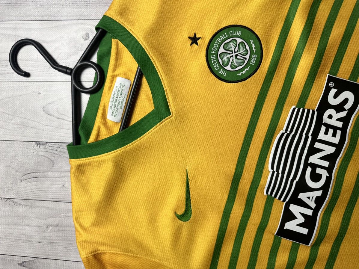 Vintage Vintage yellow Celtic soccer jersey Nike away size M Size US M / EU 48-50 / 2 - 8 Thumbnail