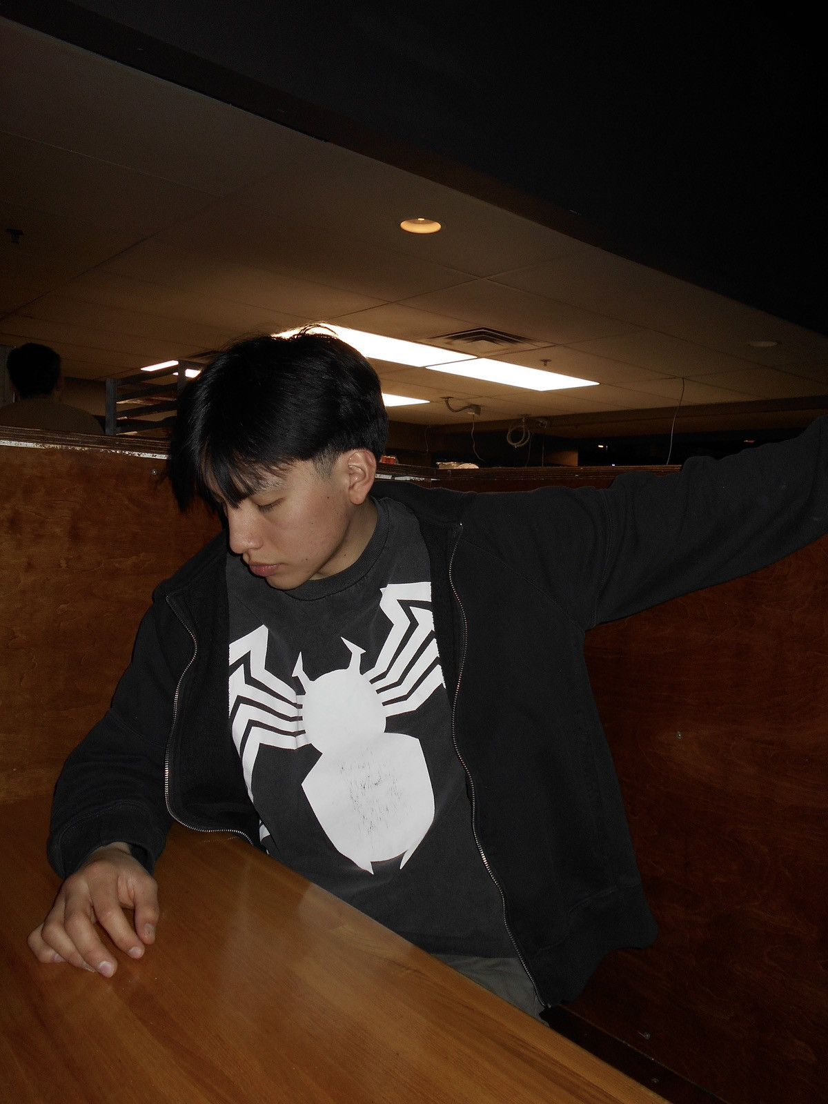 Marvel Comics Vintage Marvel Comics Venom Spider Man AOP Faded Tee Shirt Size US L / EU 52-54 / 3 - 2 Thumbnail