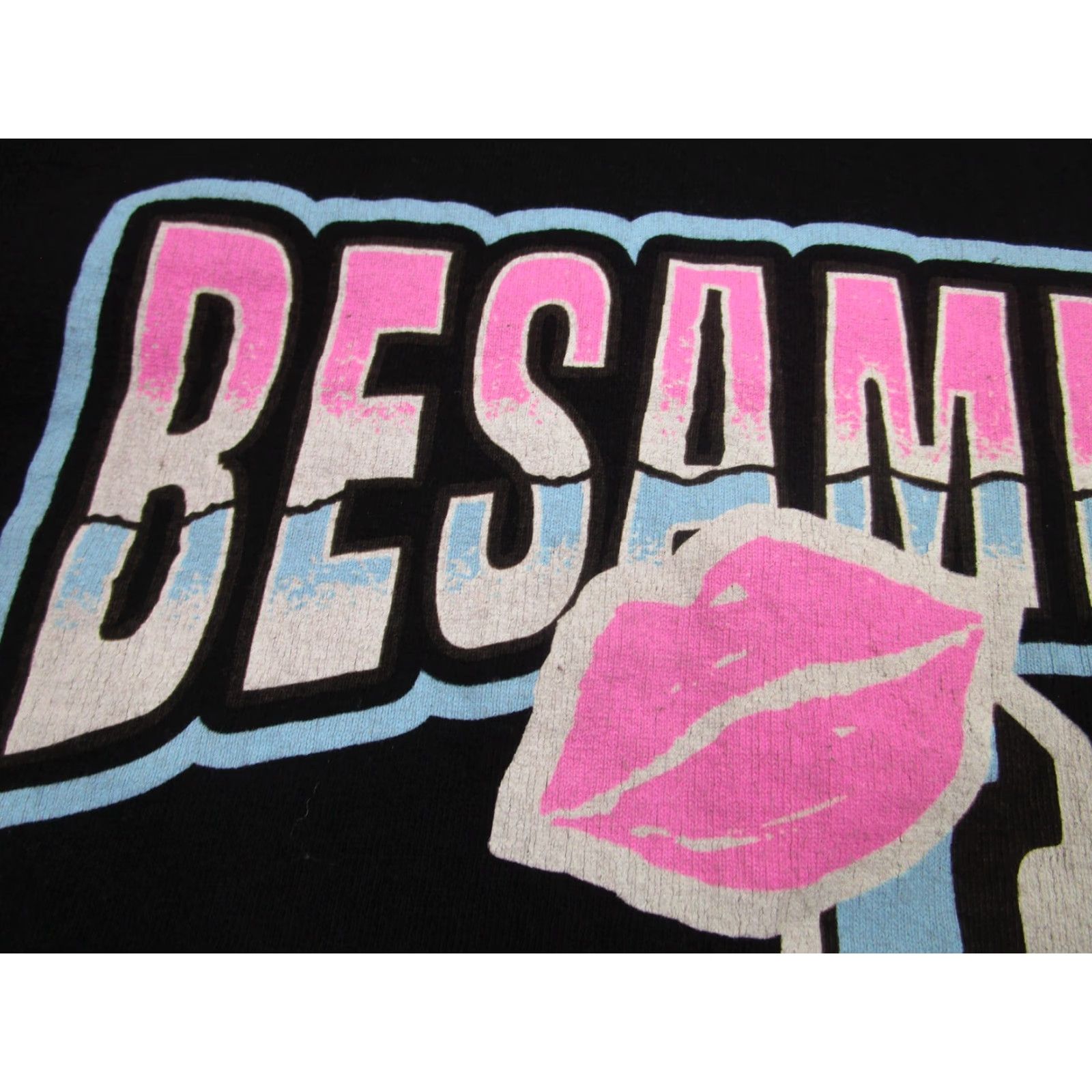 Gildan Besame Mucho Fest Shirt Mens Large Black 2023 LA Lineup Mana Los Bukis Concert Size US L / EU 52-54 / 3 - 4 Thumbnail
