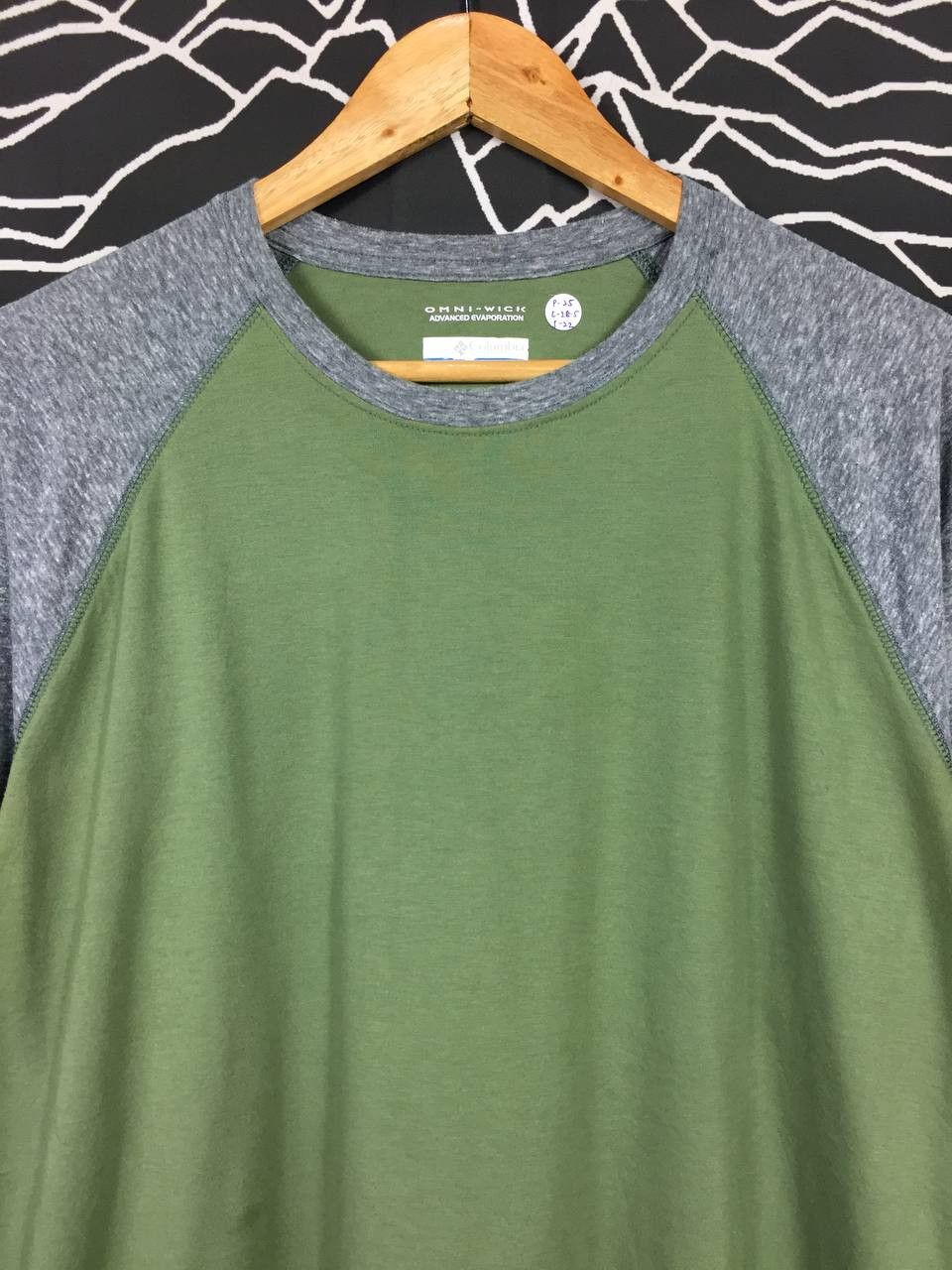 Columbia × Vintage Columbia Sportswear Company Omni-Wick Raglan Tee Size US XL / EU 56 / 4 - 3 Thumbnail