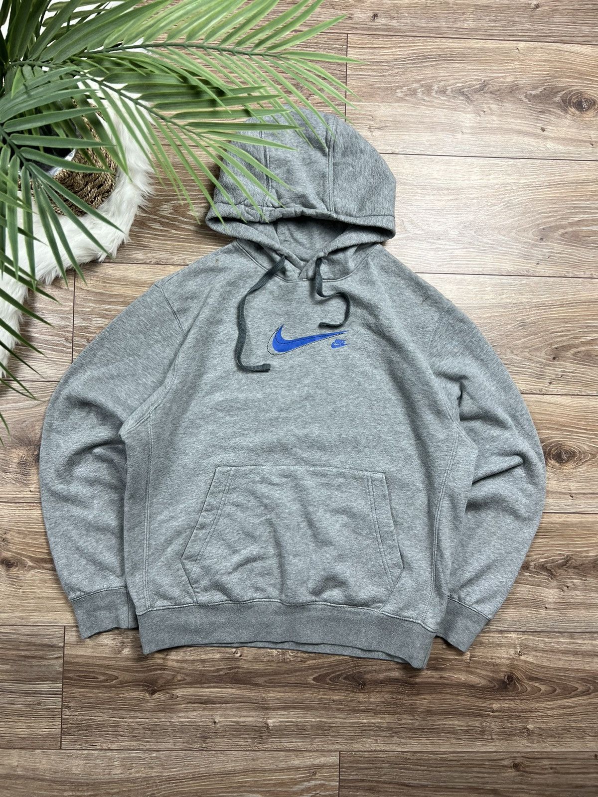 Nike Streetwear Vintage NIKE BIG SWOOSH VINTAGE Y2K RETRO HOODIE Grailed