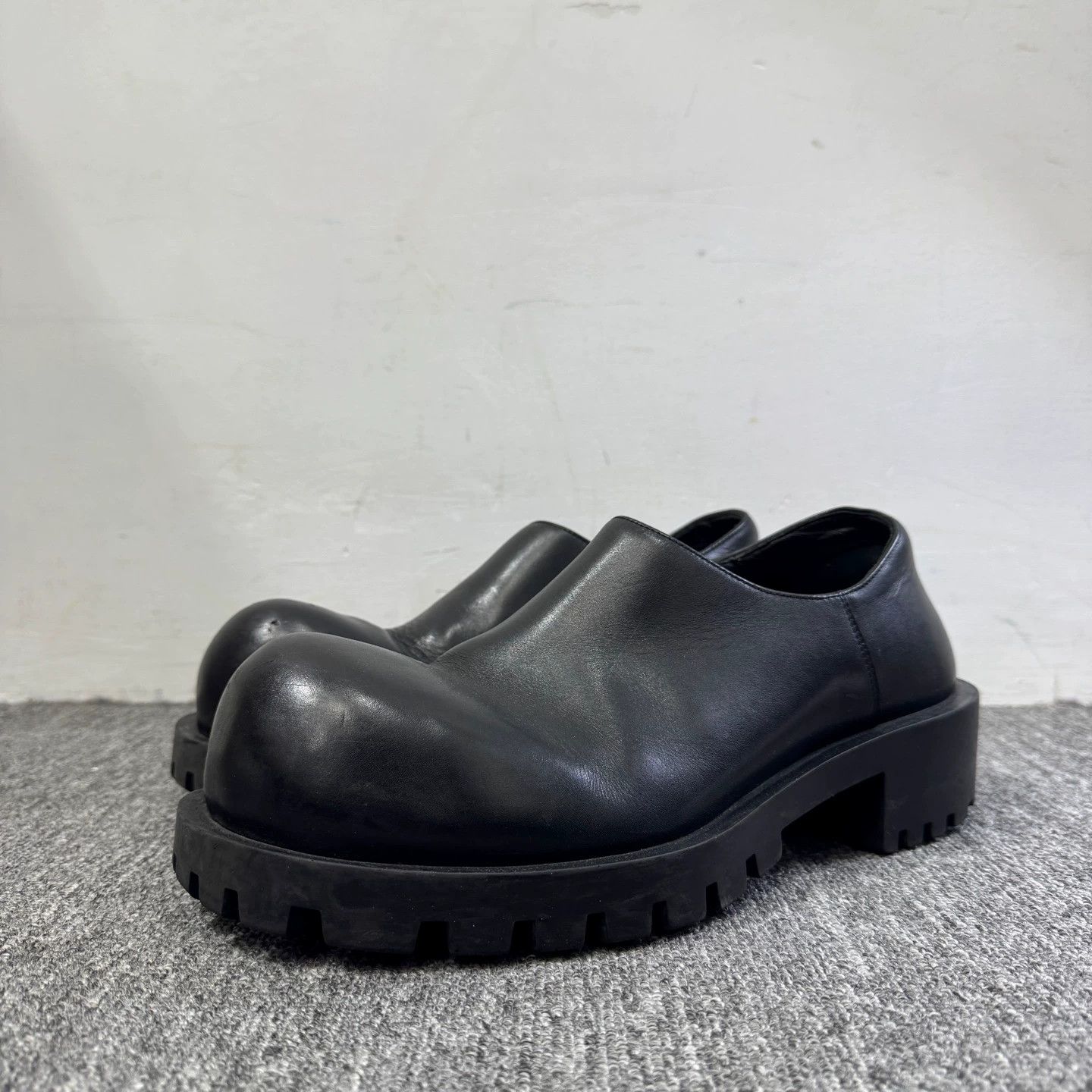 Balenciaga Derby EUR 41 9/10