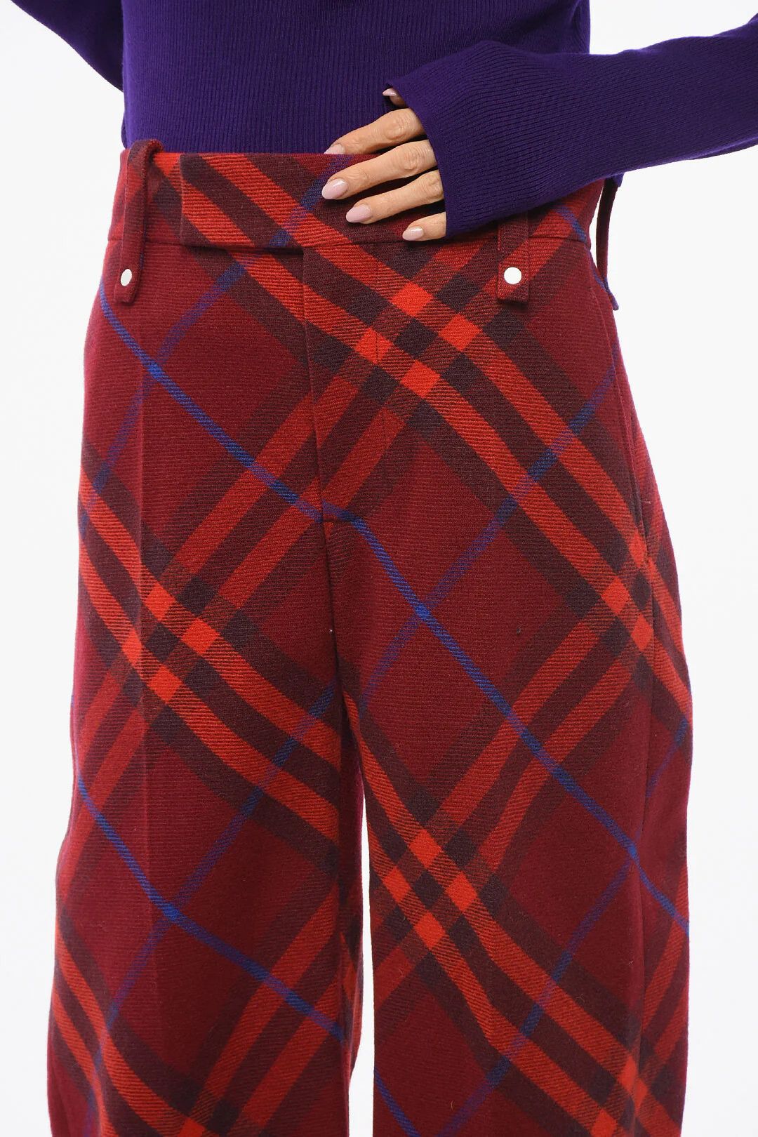 Burberry og1mm0426 Virgin Wool Tartan Pant in Red Size 25" / US 0 / IT 36 - 2 Thumbnail