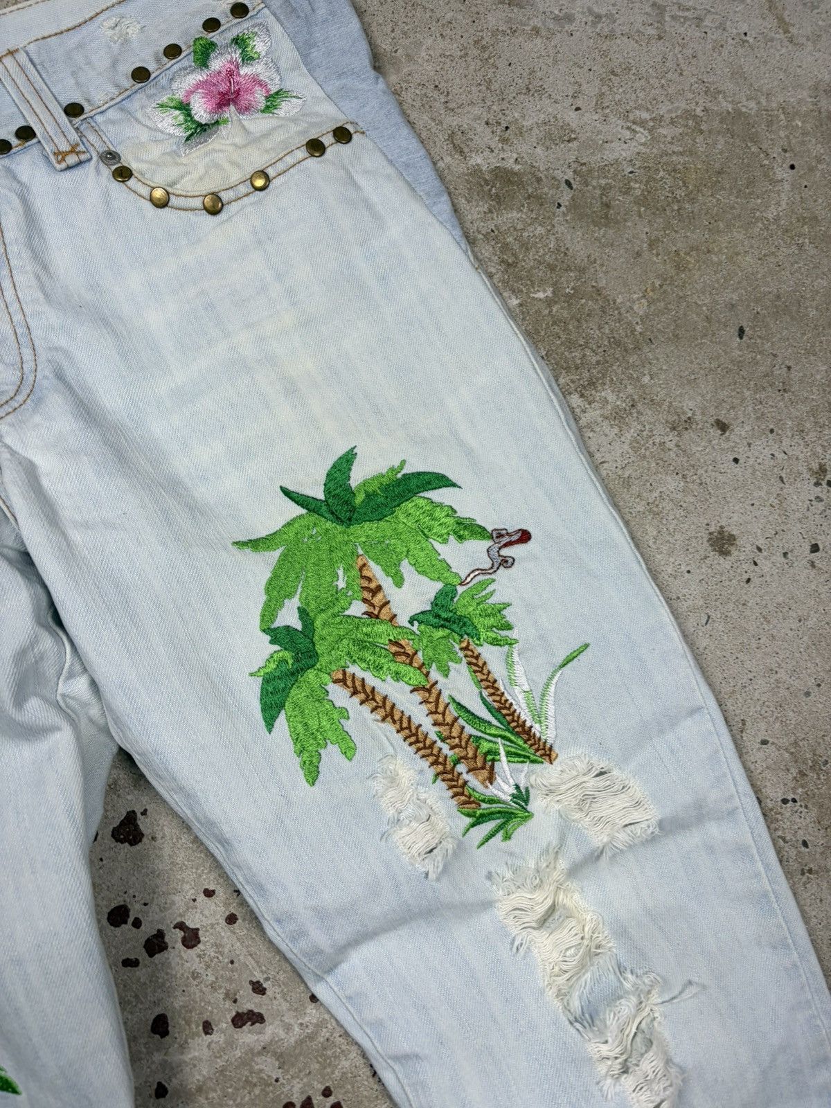 Dolce & Gabbana SS 2006 Dolce & Gabbana Honolulu Embroidery Jeans Denim Size US 35 - 8 Thumbnail