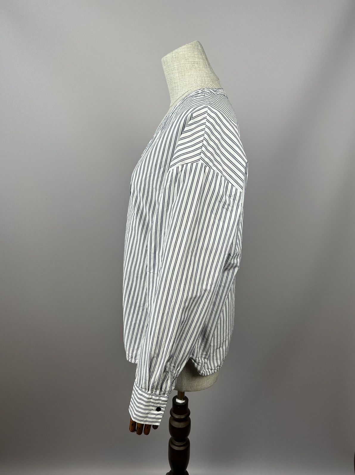 Designer × Sandro Sandro White Blue Striped Pinstripe Cotton V Neck Shirt M Size M / US 6-8 / IT 42-44 - 3 Thumbnail
