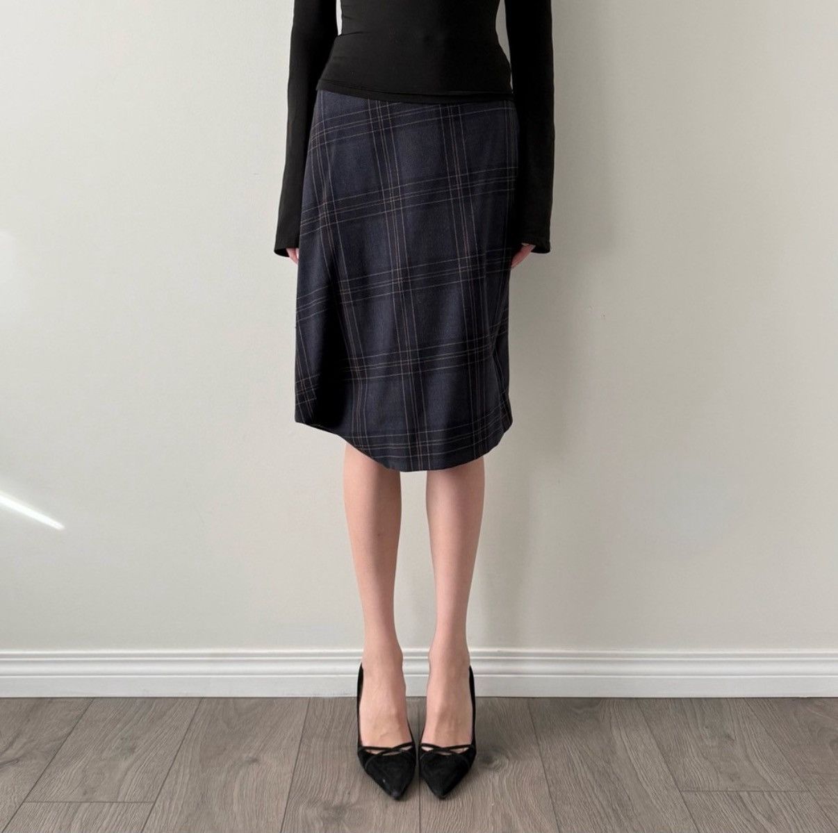 Vivienne Westwood Vivienne Westwood 100% wool plaid midi skirt Size 26" / US 2 / IT 38 - 2 Thumbnail