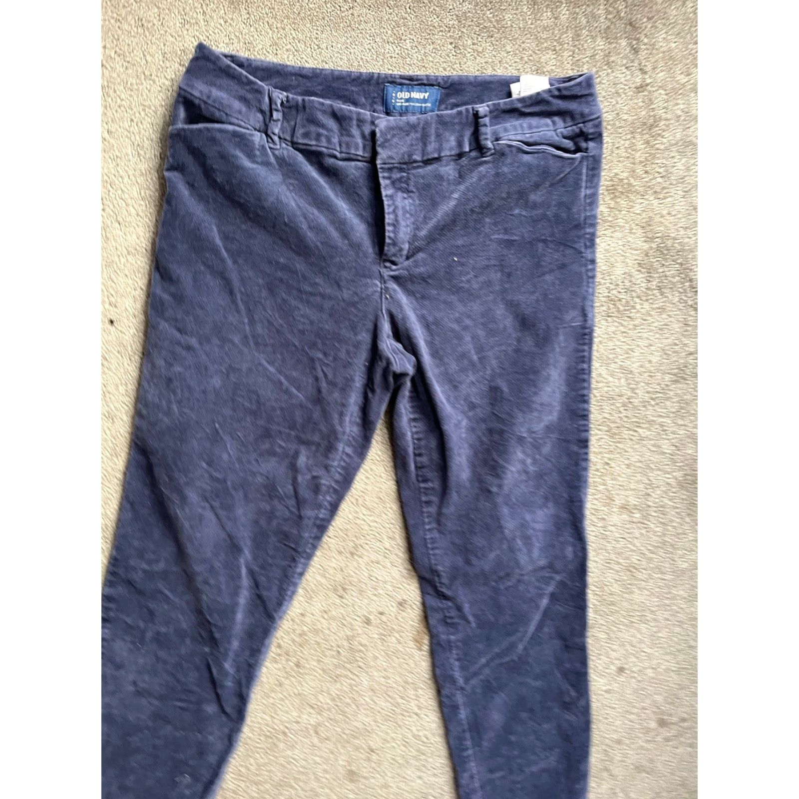 Old Navy **Old Navy Mid Rise Velvet Pants Size 8 Navy Pockets** User: **Old Navy Mid-Rise Velvet Pants Size 8 Navy Pockets** Size 30" / US 8 / IT 44 - 2 Thumbnail