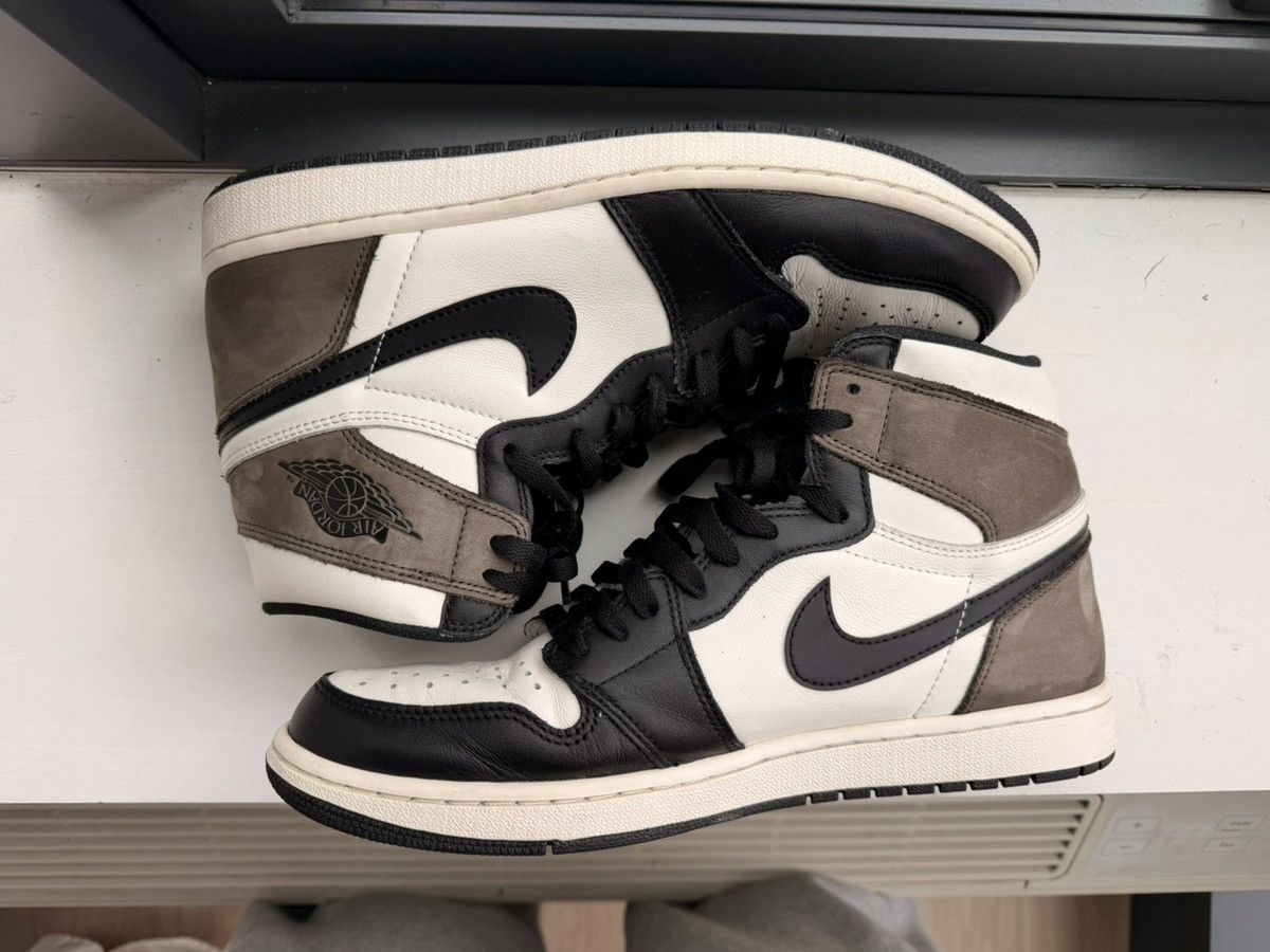 Jordan Brand Nike Air Jordan 1 Mocha Size US 11 / EU 44 - 8 Thumbnail