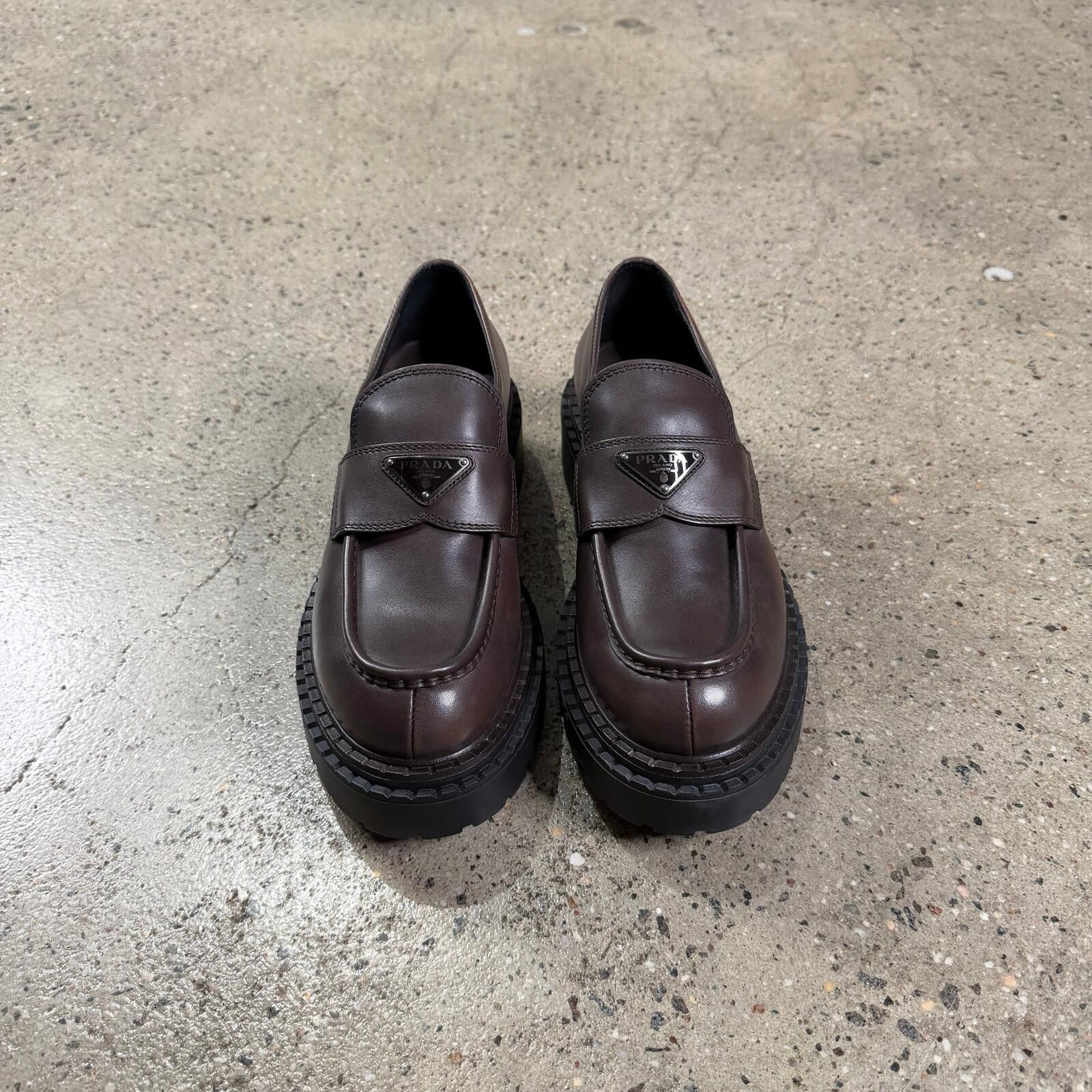 Prada Prada Leather Loafers Size US 9 / EU 42 - 2 Thumbnail