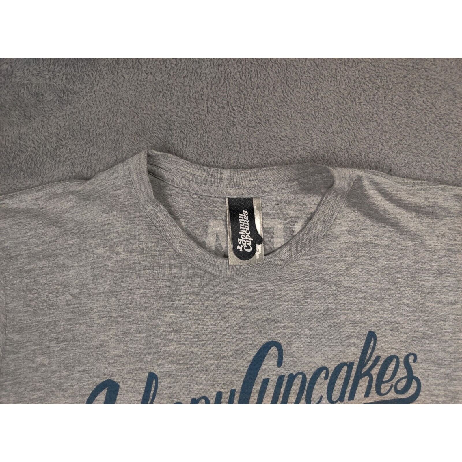 Johnny Cupcakes Johnny Cupcakes Shirt Adult Mens Medium Gray Blue Spell Out Size US M / EU 48-50 / 2 - 3 Thumbnail
