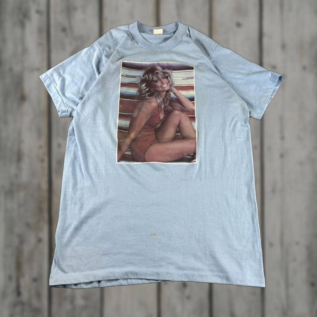 VINTAGE Farrah Fawcett Shirt Mens Large Light Blue Made USA 1976 Pinup 70s Pro Arts T-Shirt Graphic Print Crew Neck Short Sleeve Cotton Polyester