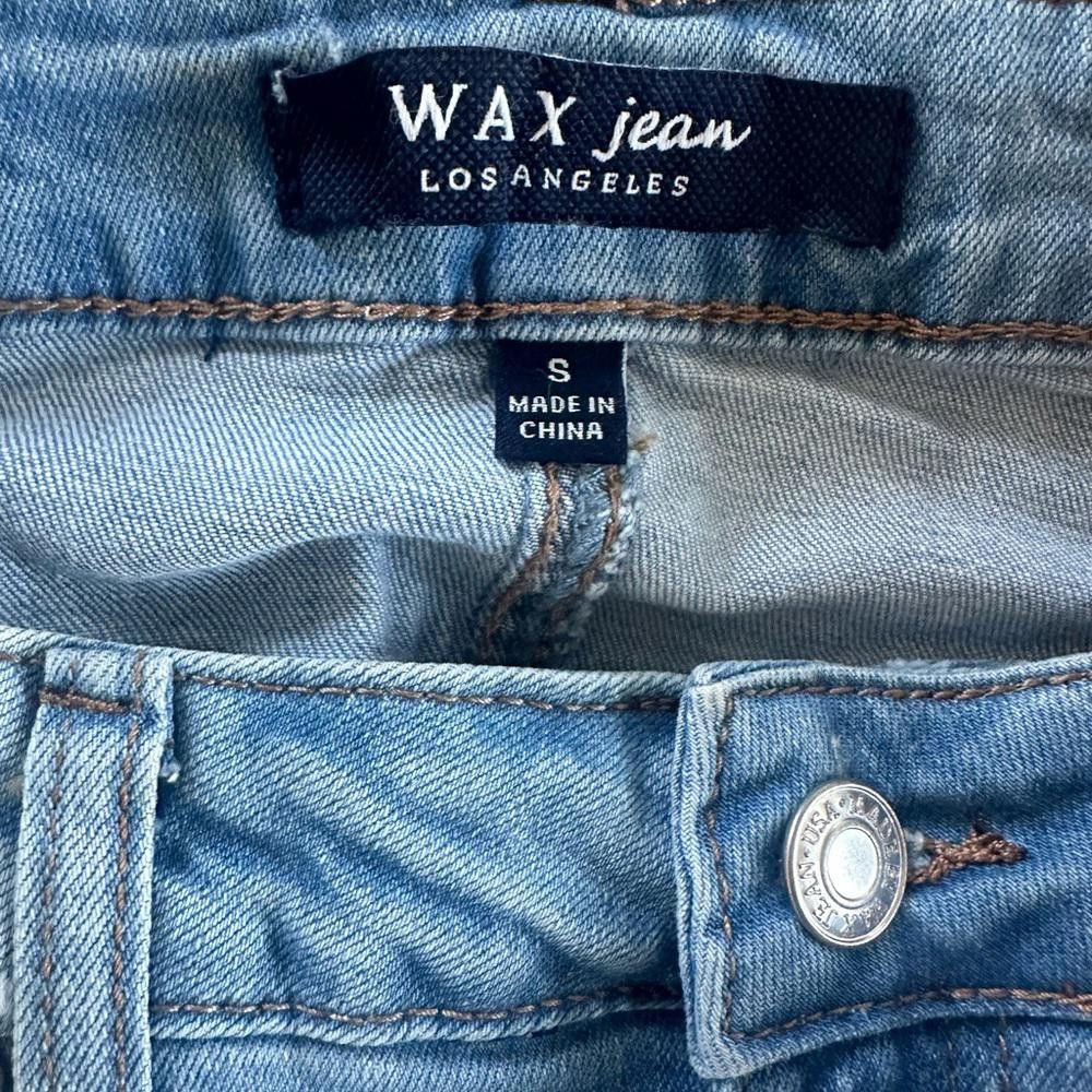 Designer Wax Jean Los Angeles Distressed Light Denim Mini Skirt Small Size 28" / US 6 / IT 42 - 8 Thumbnail