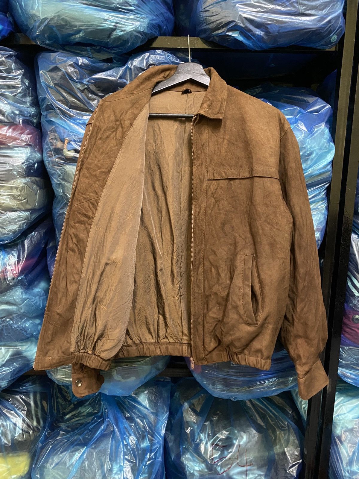 Other Vintage Brown Suede Bomber Jacket - Classic 90s Minimalist Size US L / EU 52-54 / 3 - 8 Thumbnail