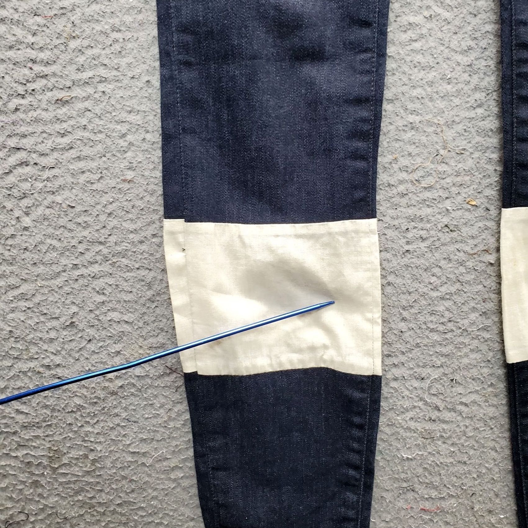 J.Crew J.CREW Skinny Jeans Womens 26 Blue Denim Slim Fit Dark Wash Five-Pocket Design Regular Size 26 Womens Metallic Button Detail Size 26" / US 2 / IT 38 - 7 Thumbnail