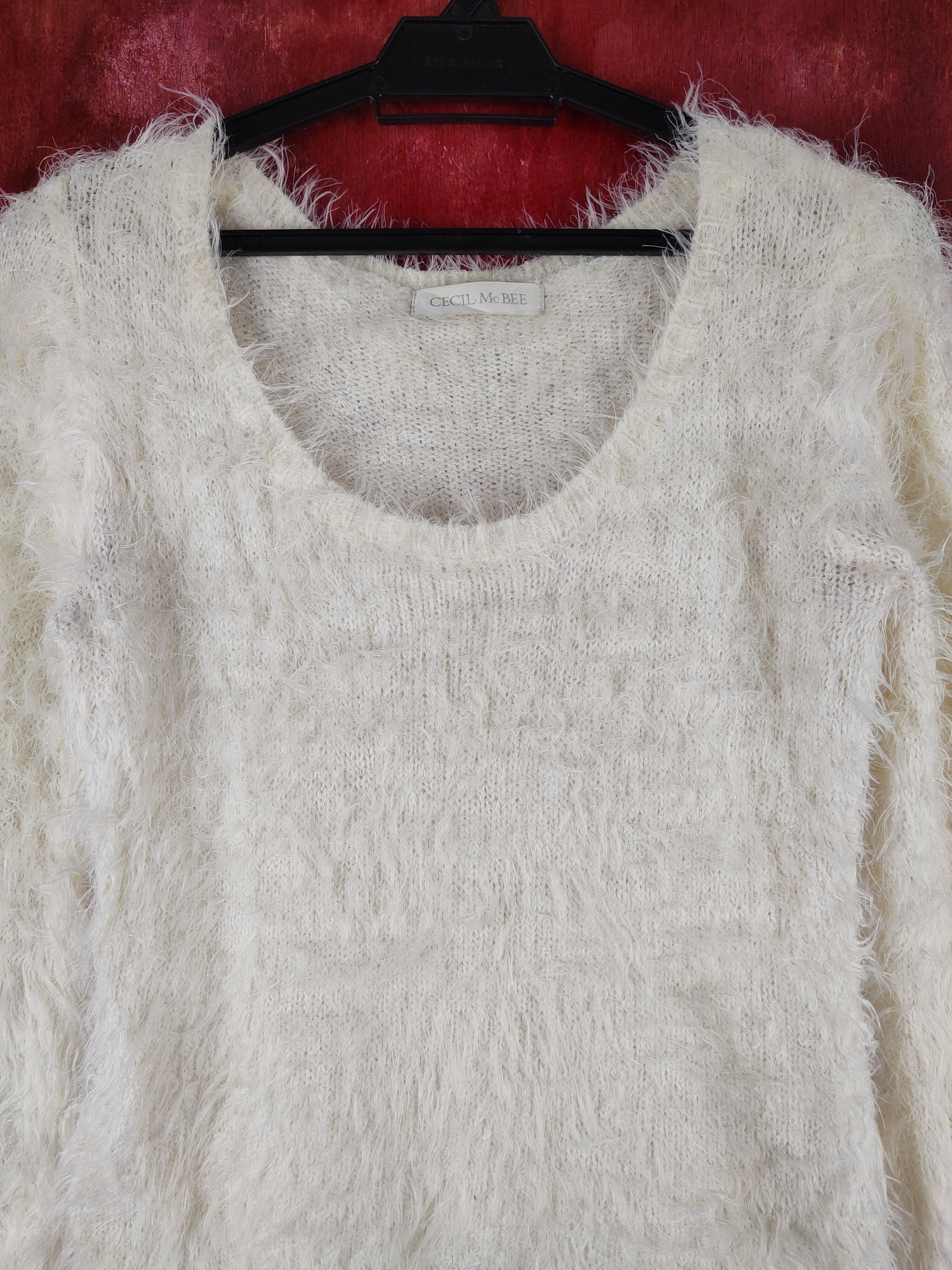 Japanese Brand × Vintage Cool Vintage 💥 Cecil McBee Cream Fur Mohair Knitwear Size M / US 6-8 / IT 42-44 - 2 Thumbnail