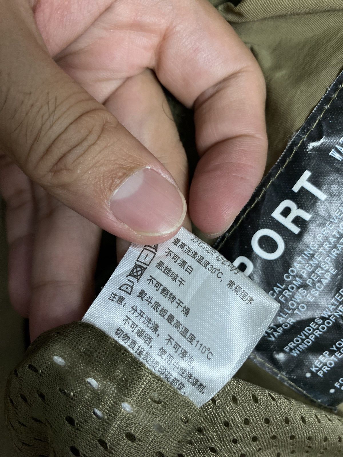 Jack Wolfskin Rare‼️ Jack Wolfskins Waterproof Hoodie Jacket Size US L / EU 52-54 / 3 - 6 Thumbnail