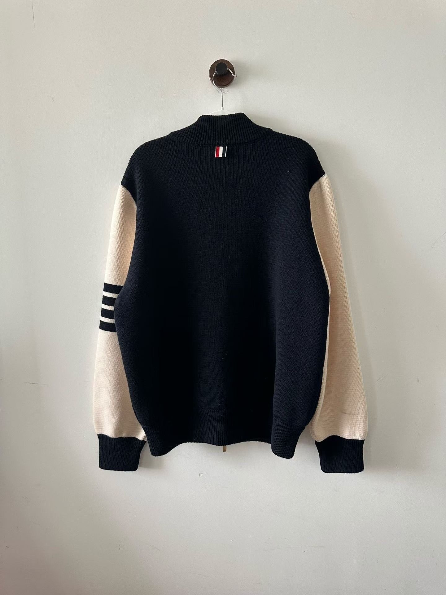 Thom Browne Thom Browne Colorblock Knitted Wool Baseball Jacket Size US XL / EU 56 / 4 - 2 Thumbnail