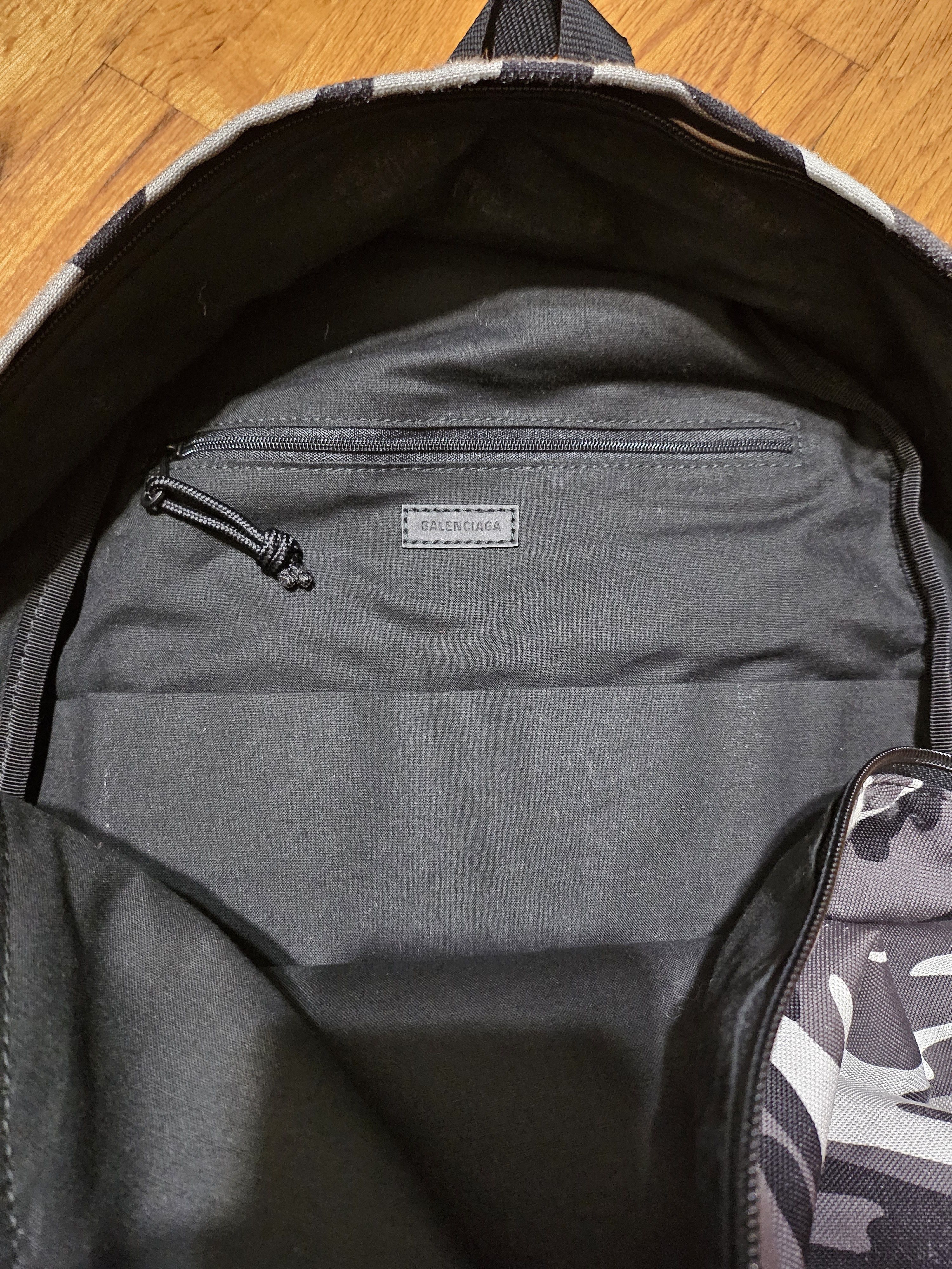 Balenciaga Balenciaga Explorer Backpack Camo Print Distressed Size ONE SIZE - 5 Thumbnail