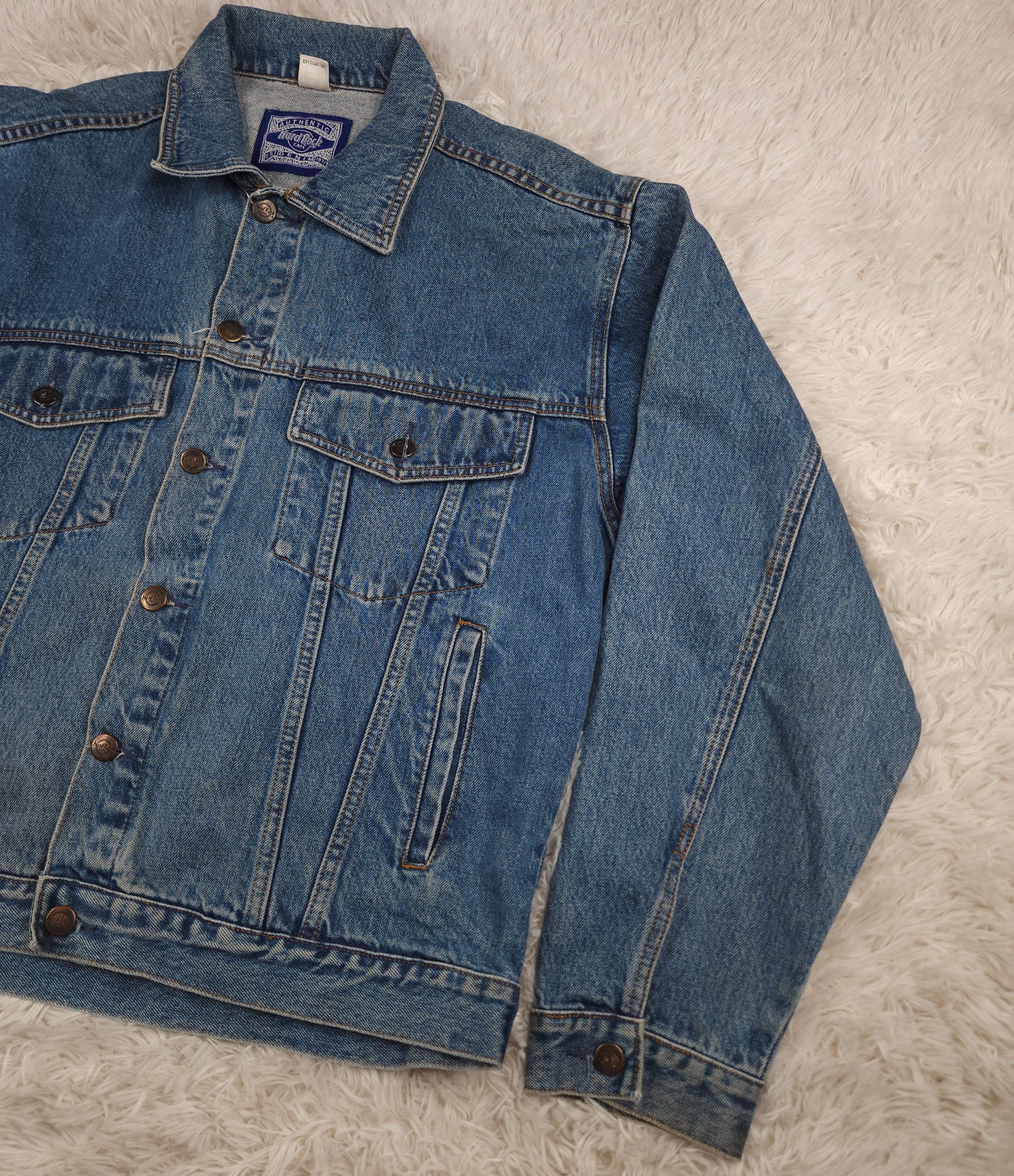 Hard Rock Cafe Vintage Hard Rock Cafe San Diego denim jacket Size L Size US L / EU 52-54 / 3 - 2 Thumbnail